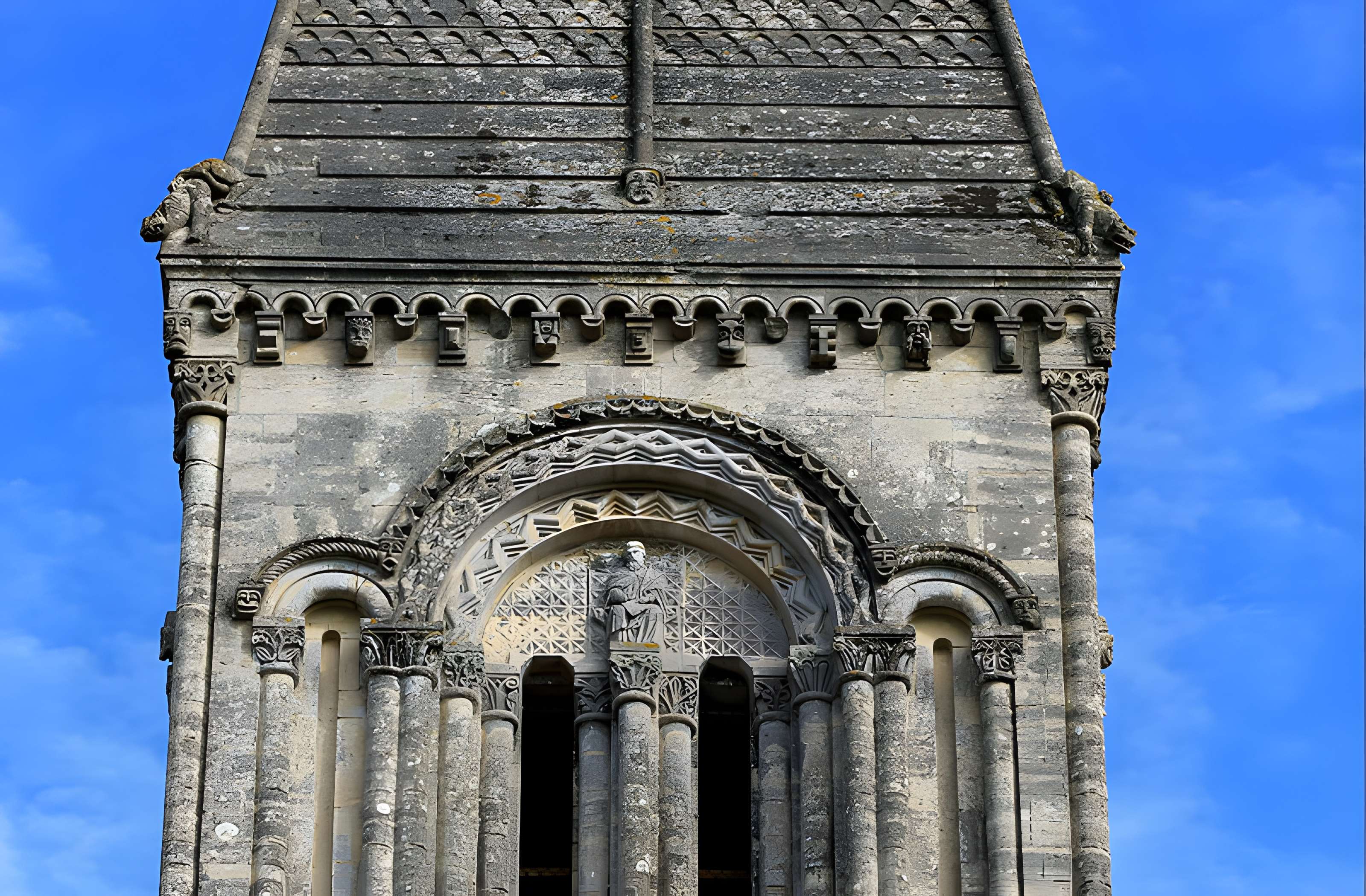 Église Saint-Germain de Guéron