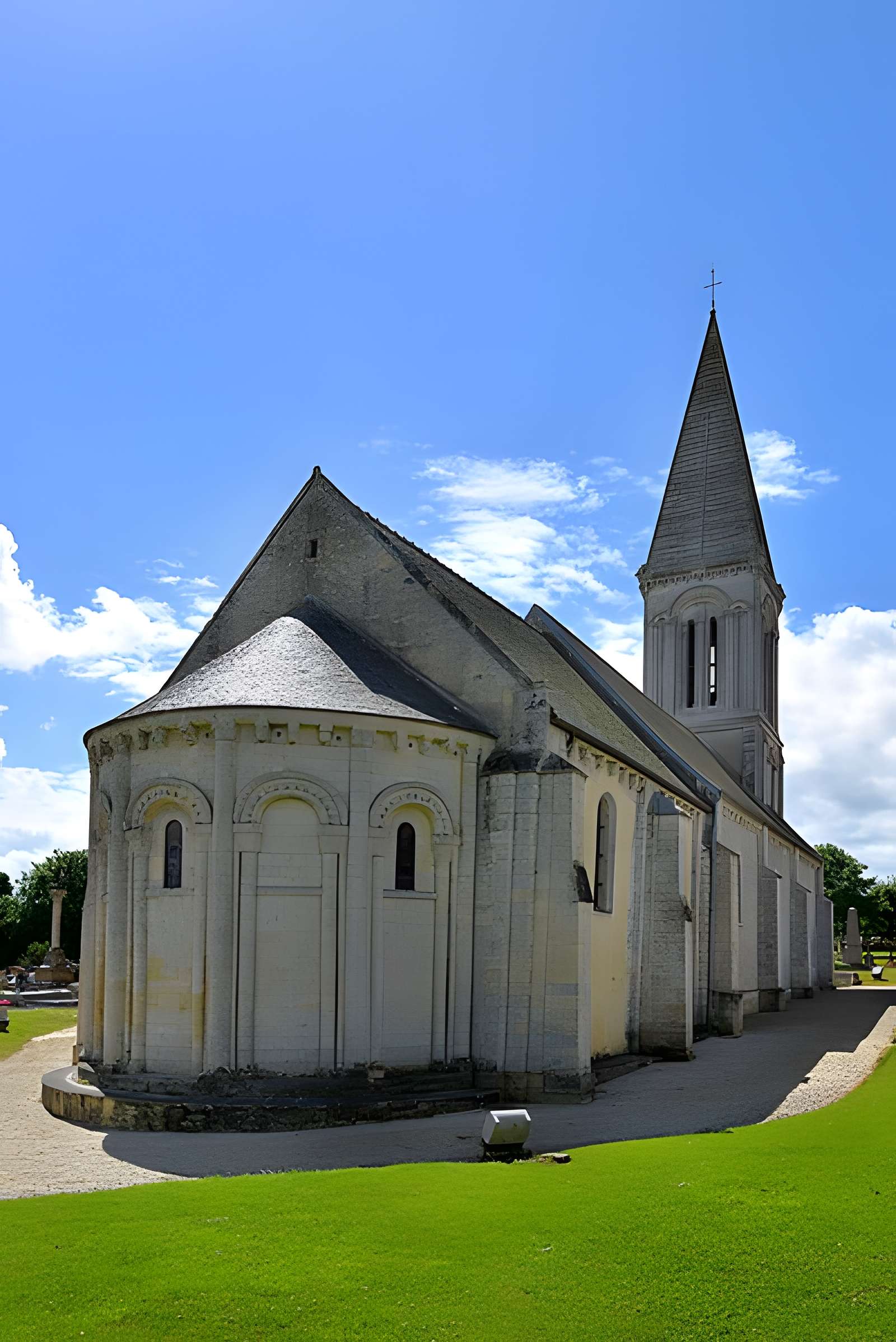 Église Saint-Germain de Guéron