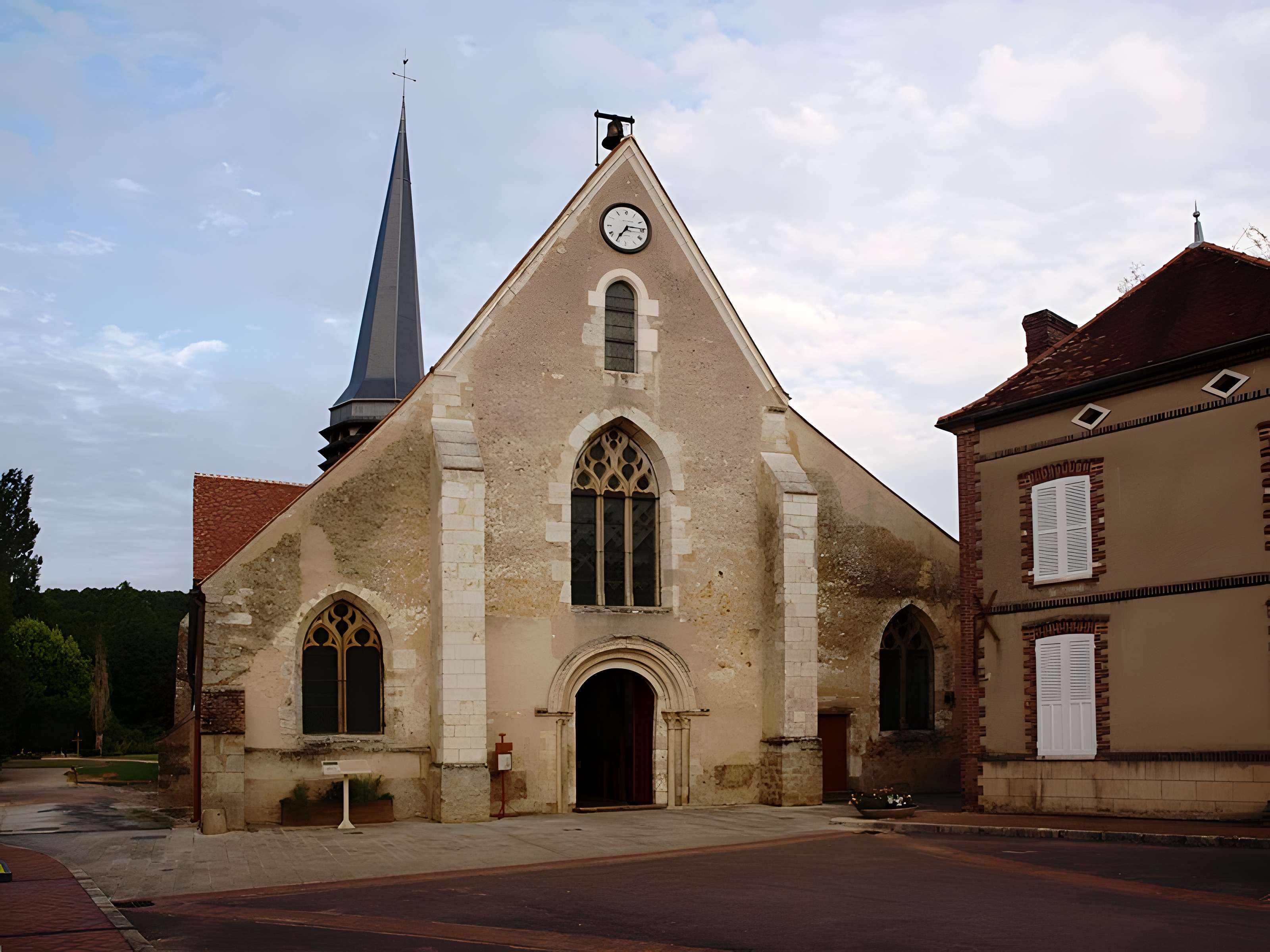 Église Saint-Germain de La Ferté-Loupière