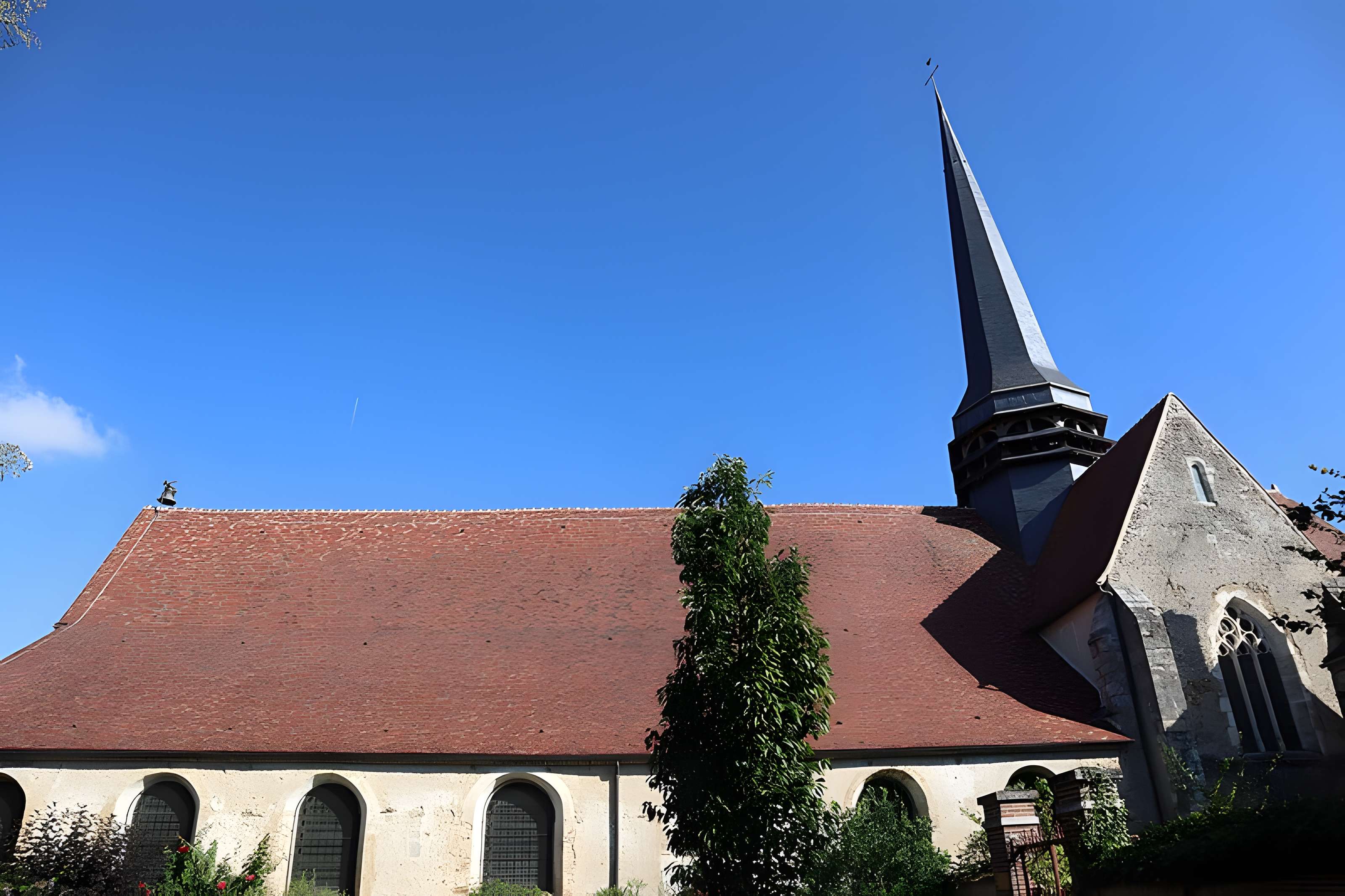 Église Saint-Germain de La Ferté-Loupière