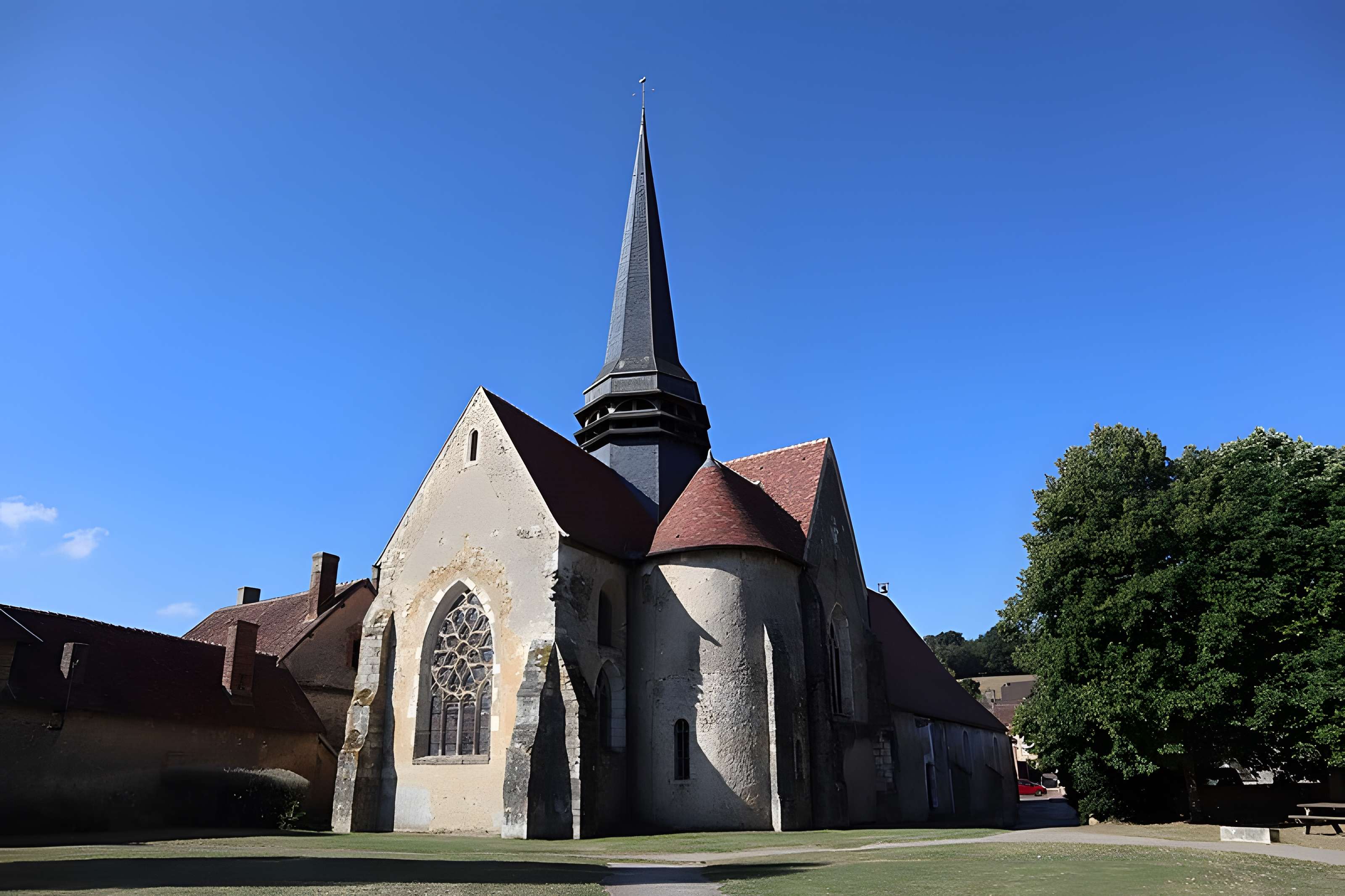 Église Saint-Germain de La Ferté-Loupière
