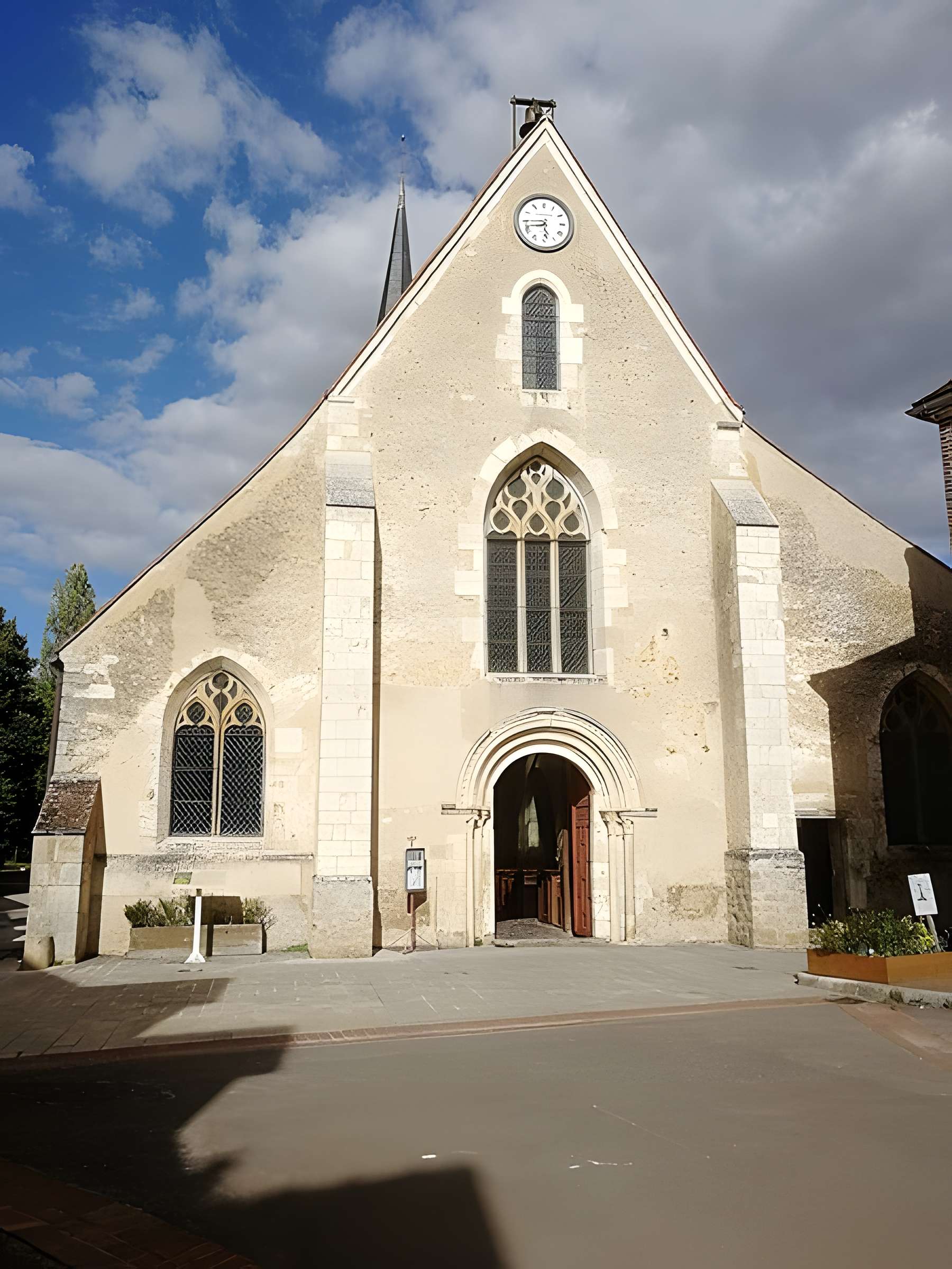 Église Saint-Germain de La Ferté-Loupière