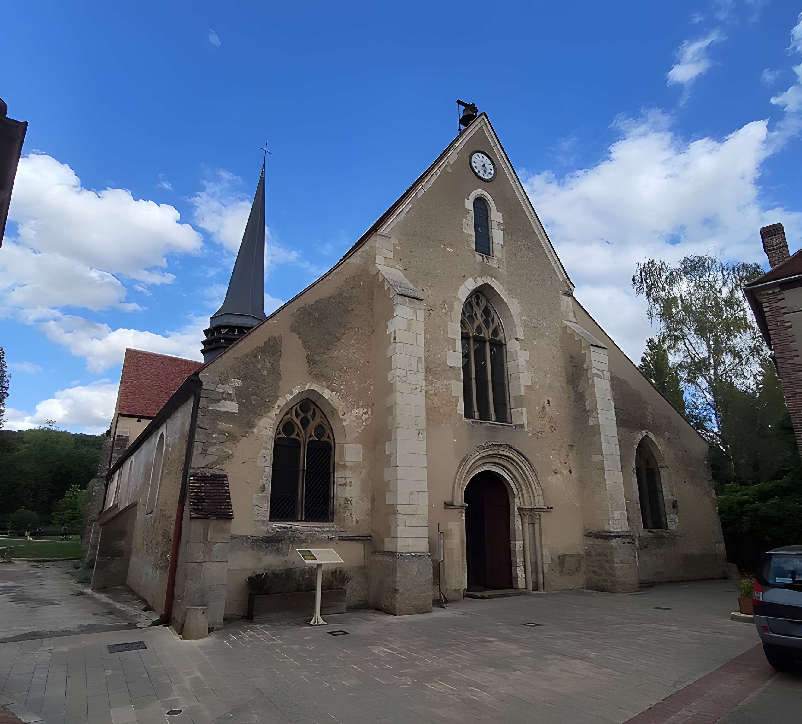 Église Saint-Germain de La Ferté-Loupière