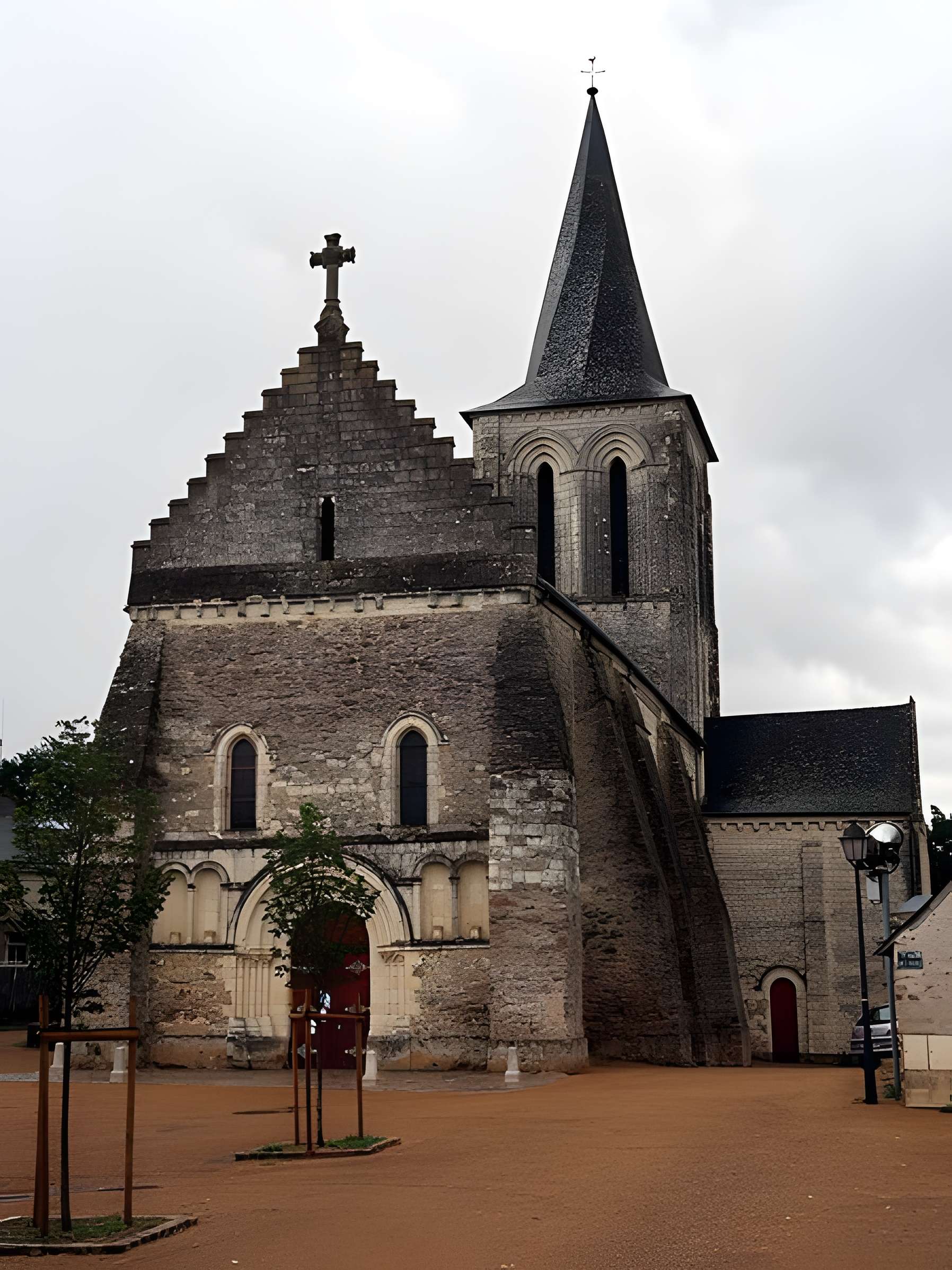 Église Saint-Germain de Mouliherne