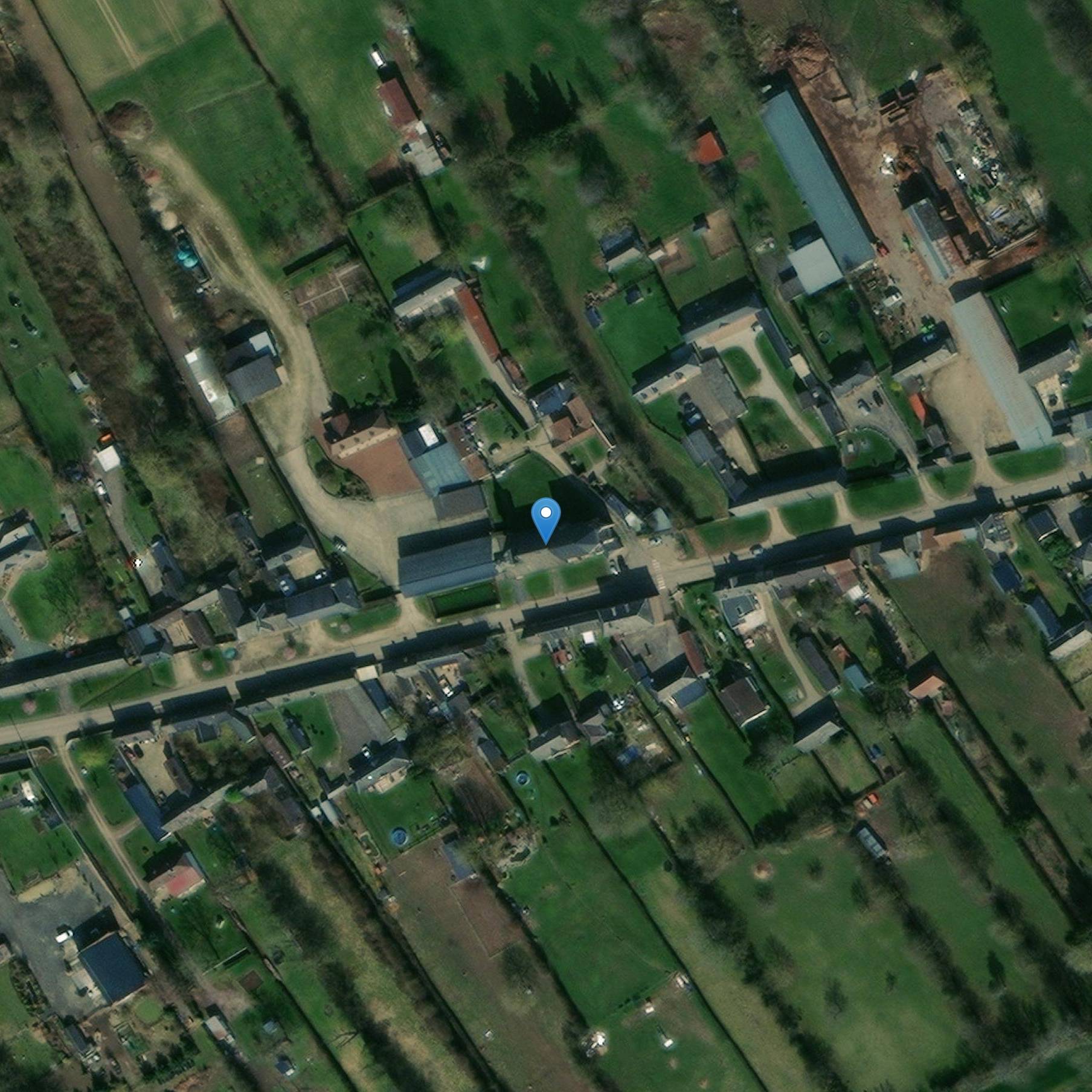 Photo de Saint-Thibault Kerk van Saint-Thibault (Oise)