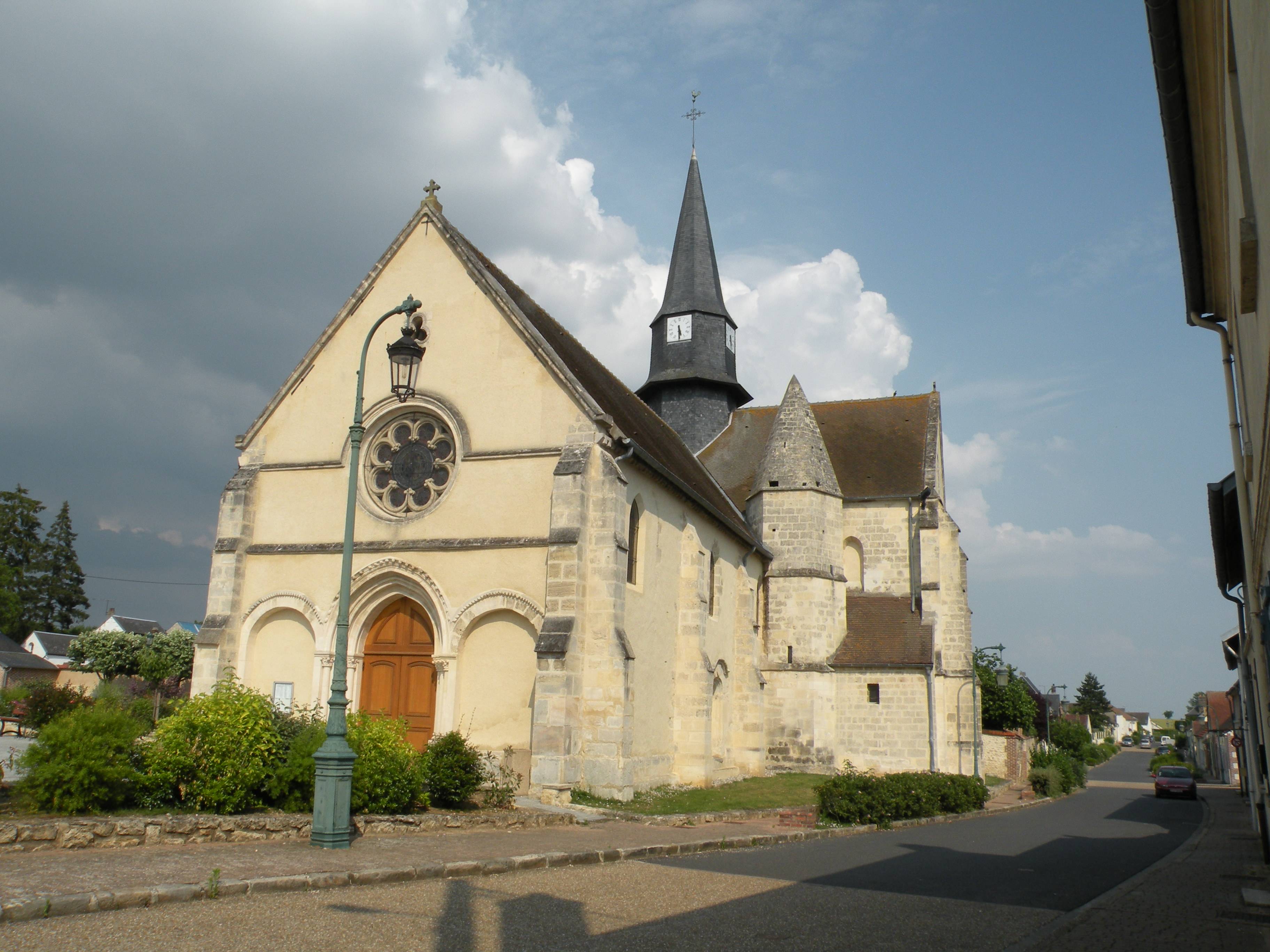 Photo de Kerk van Notre-Dame de Villeneuve-les-Sablons