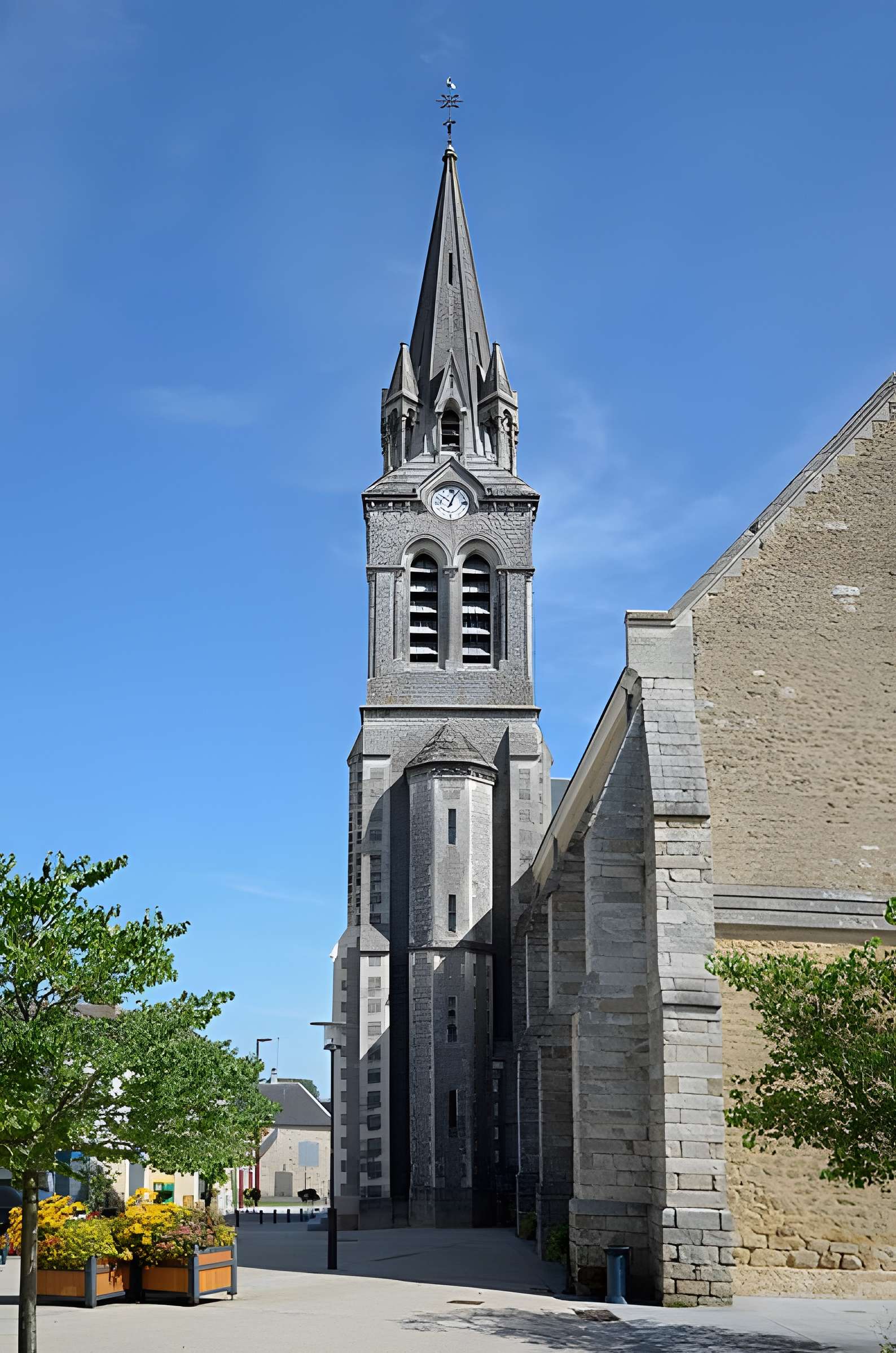 Église Saint-Germain de Yvré-l'Évêque