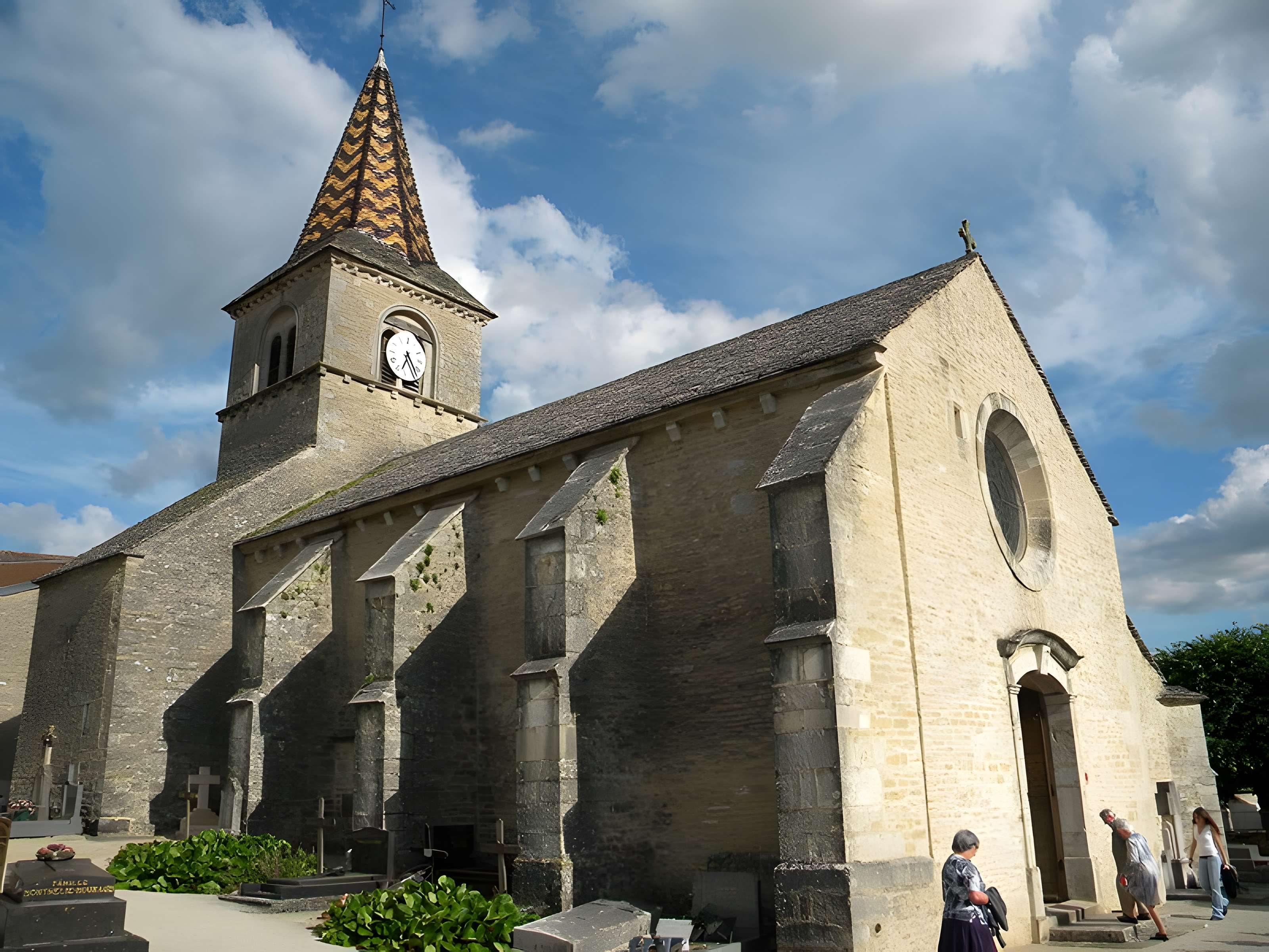 Église Saint-Germain-d'Auxerre de Monthelie 