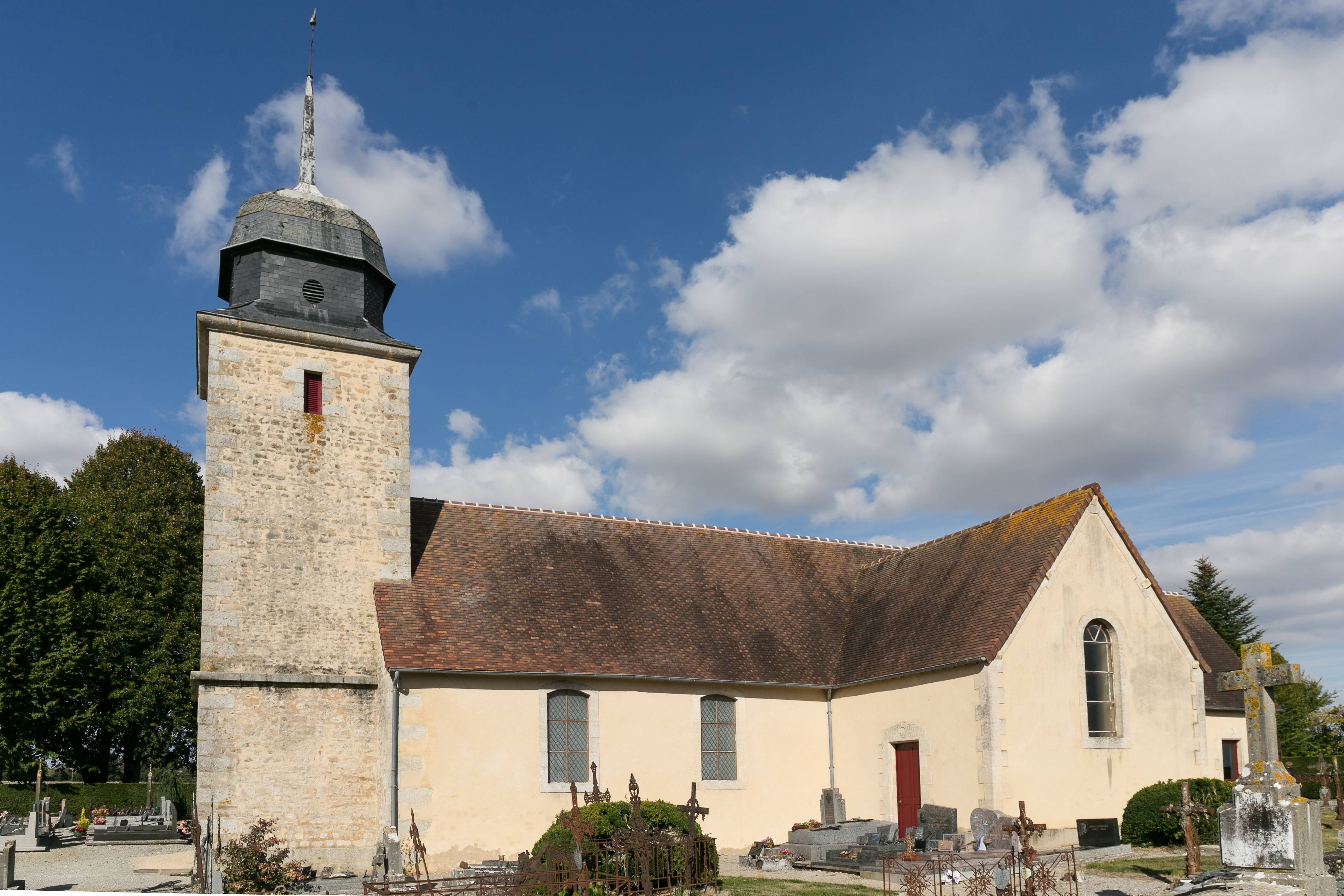 Photo de Saint-Denis Church of Bursard