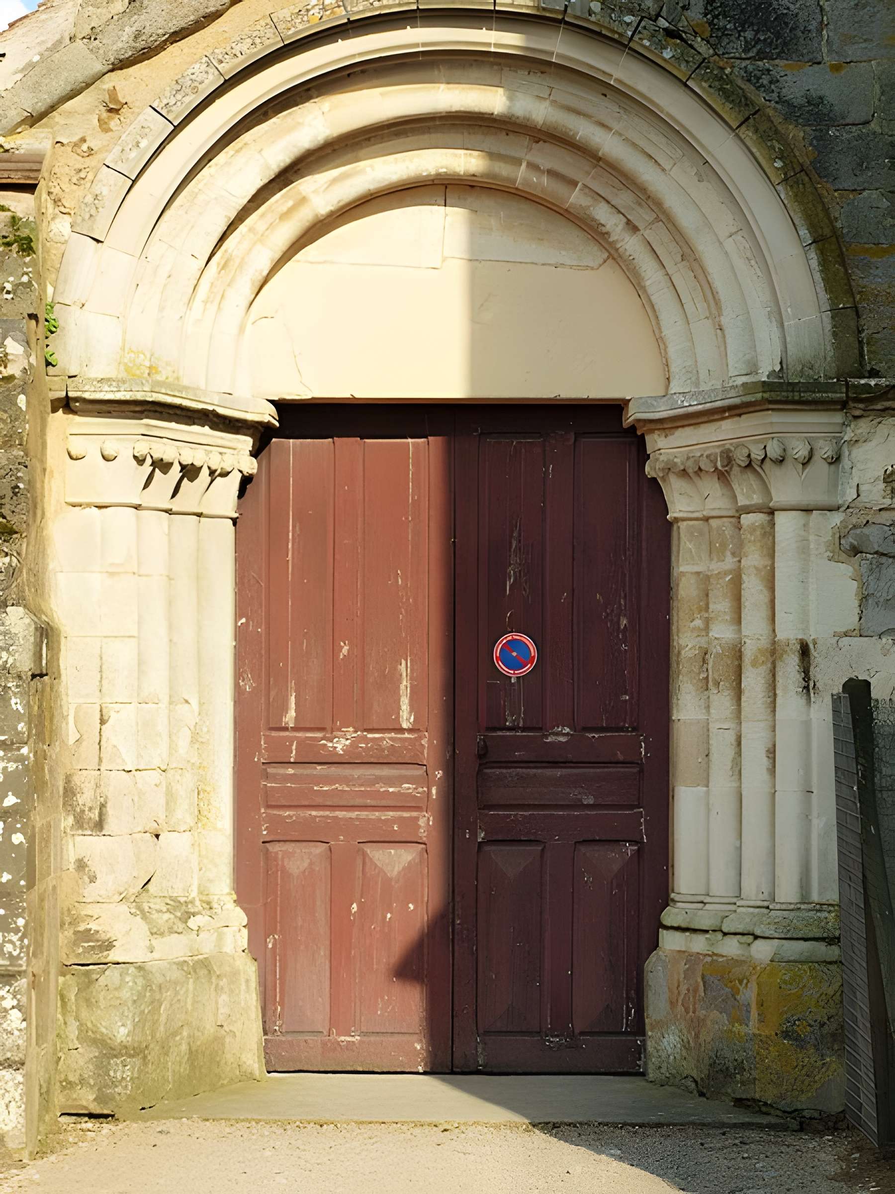 Église Saint-Gervais-et-Saint-Protais de Dixmont