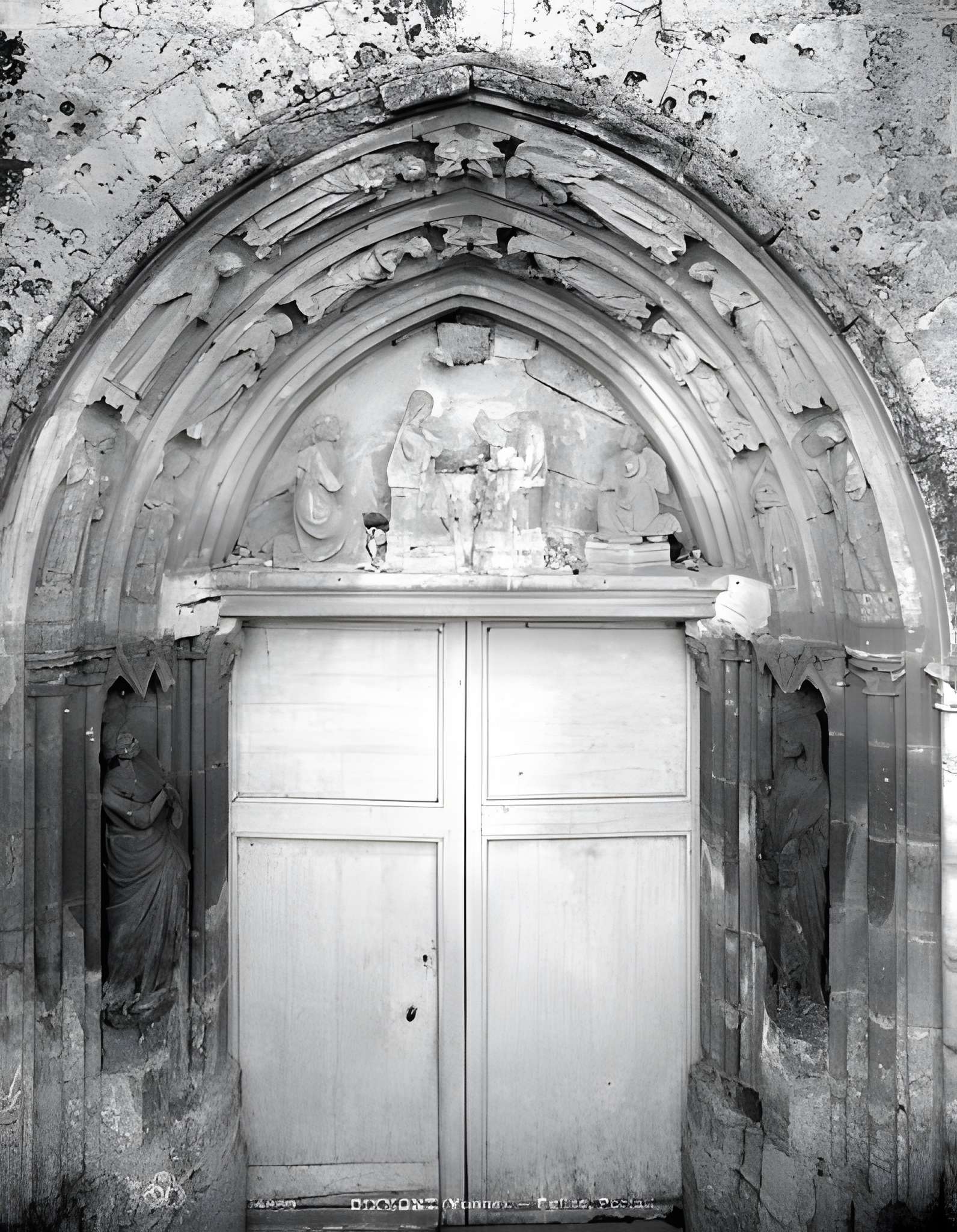 Église Saint-Gervais-et-Saint-Protais de Dixmont