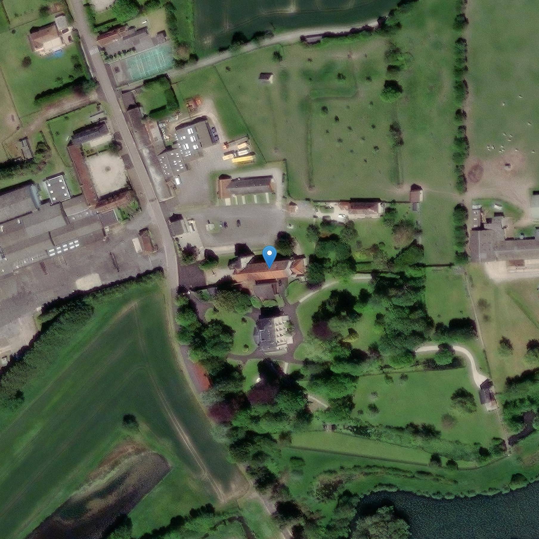 Photo de Saint-Laurent Abbatial Church of the Abbey of Notre-Dame de Silly-en-Gouffern