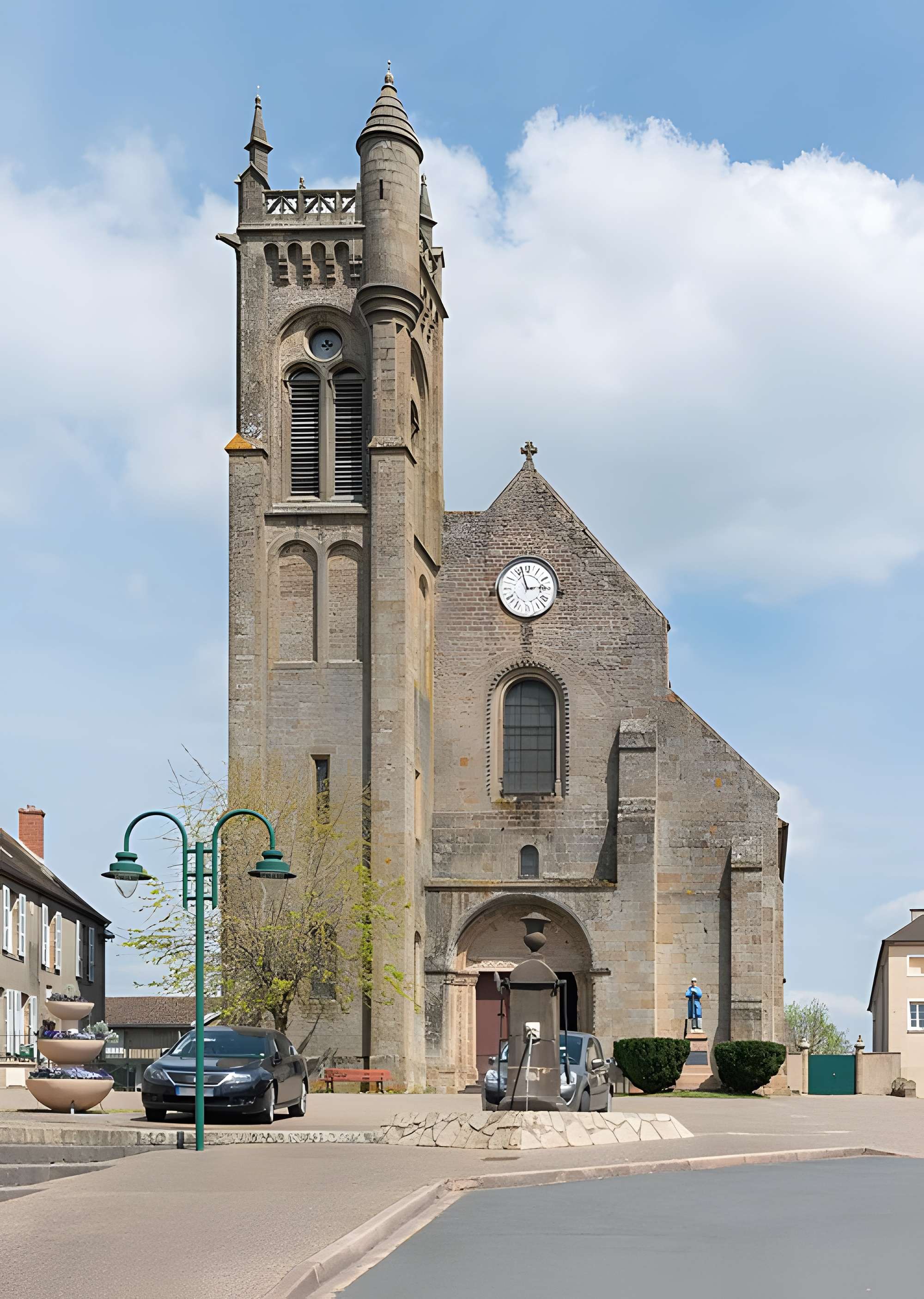 Église Saint-Gervais-et-Saint-Protais du Montet