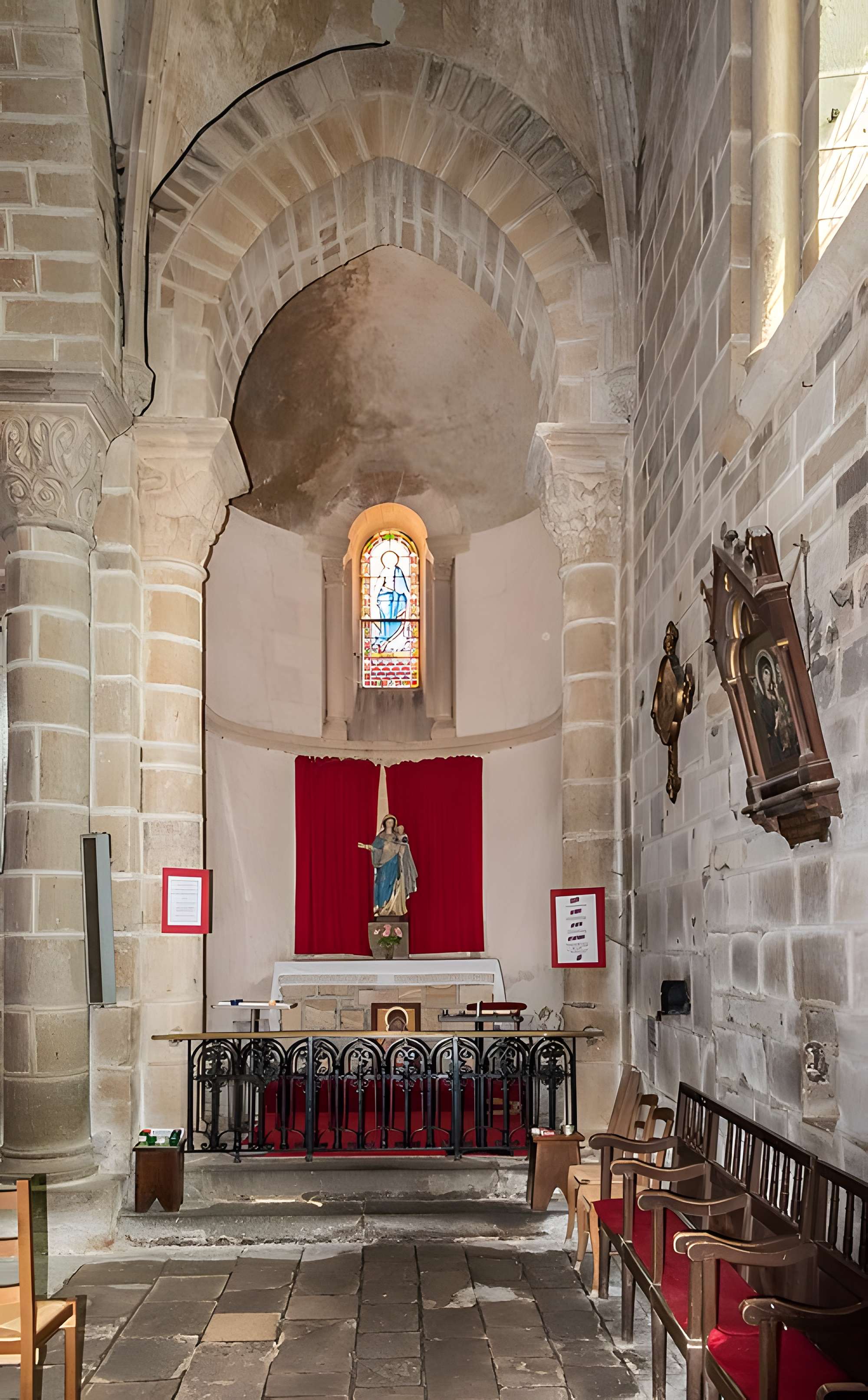 Église Saint-Gervais-et-Saint-Protais du Montet