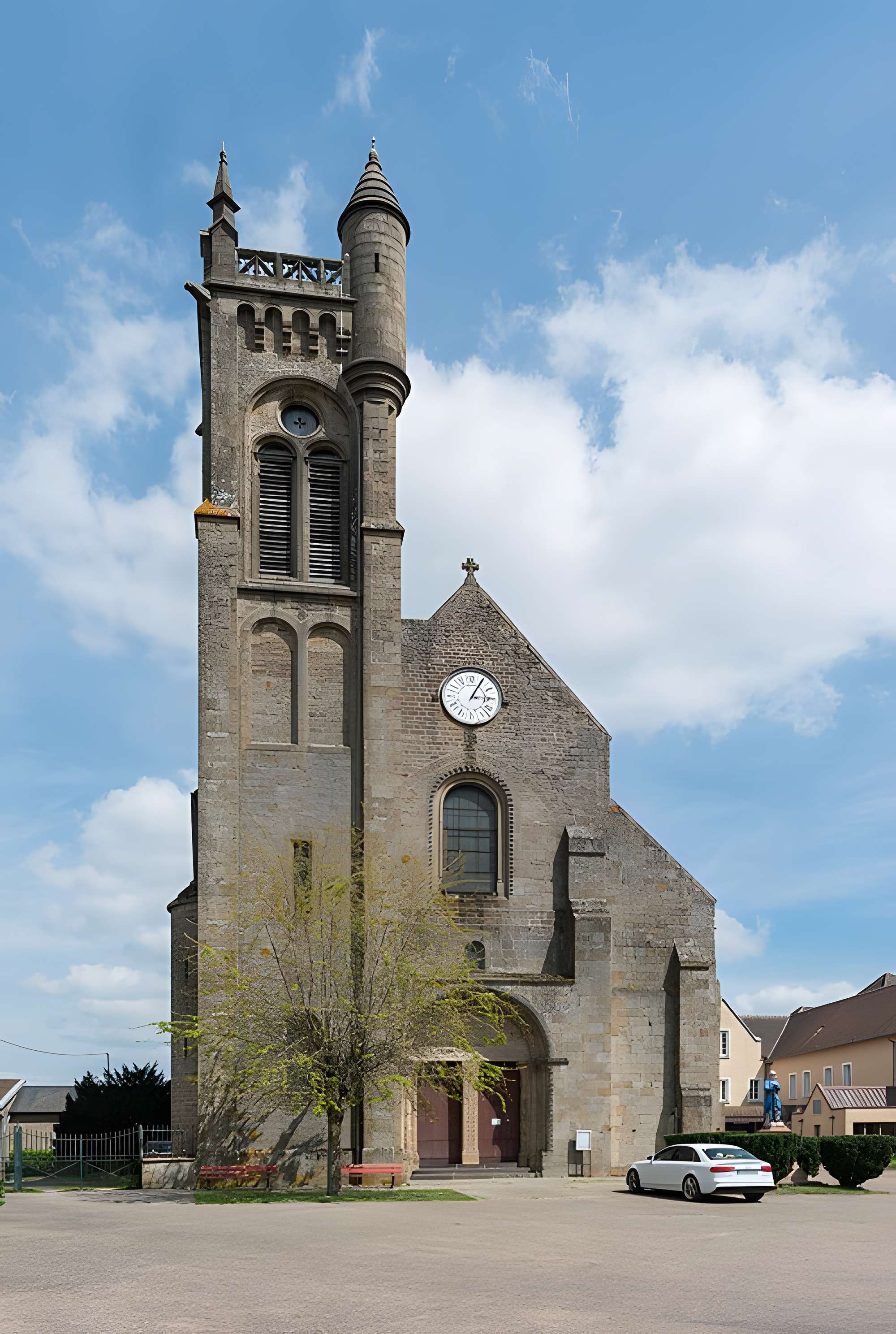 Église Saint-Gervais-et-Saint-Protais du Montet