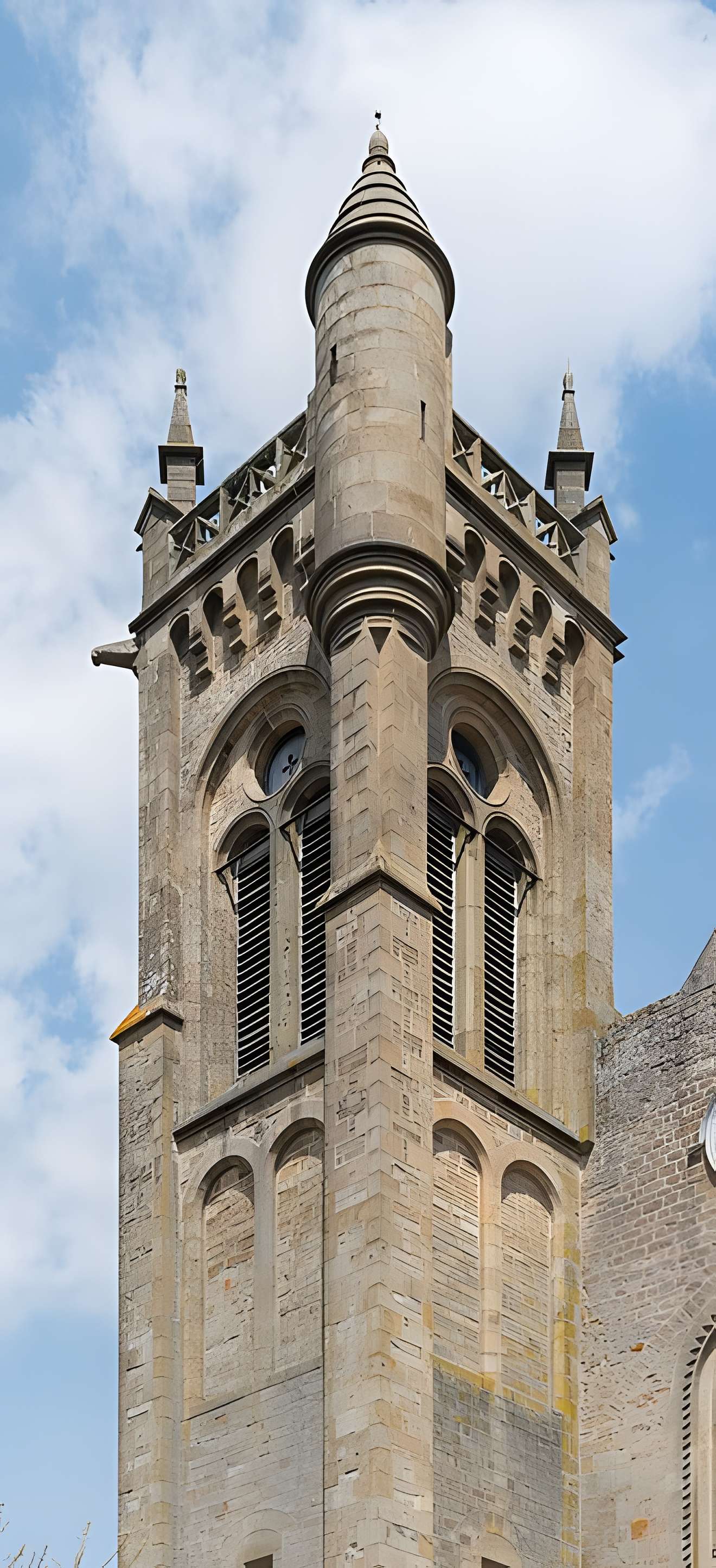 Église Saint-Gervais-et-Saint-Protais du Montet