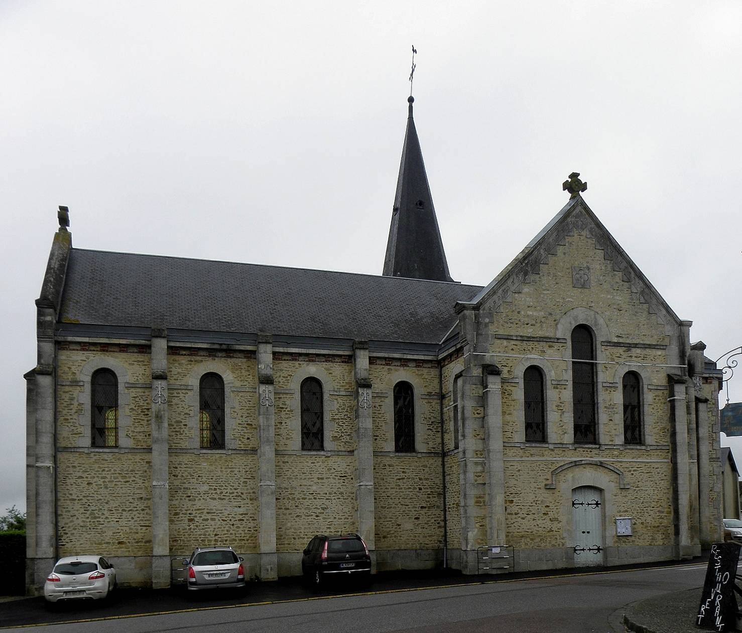 Photo de Eglise Sainte-Marie-Madeleine d'Heloup