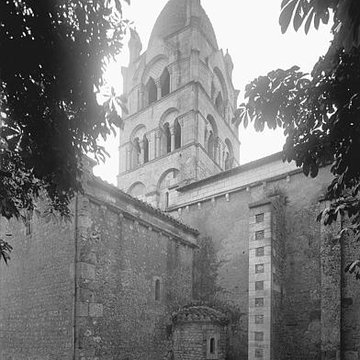 Église Saint-Gervais-Saint-Protais de Pérignac