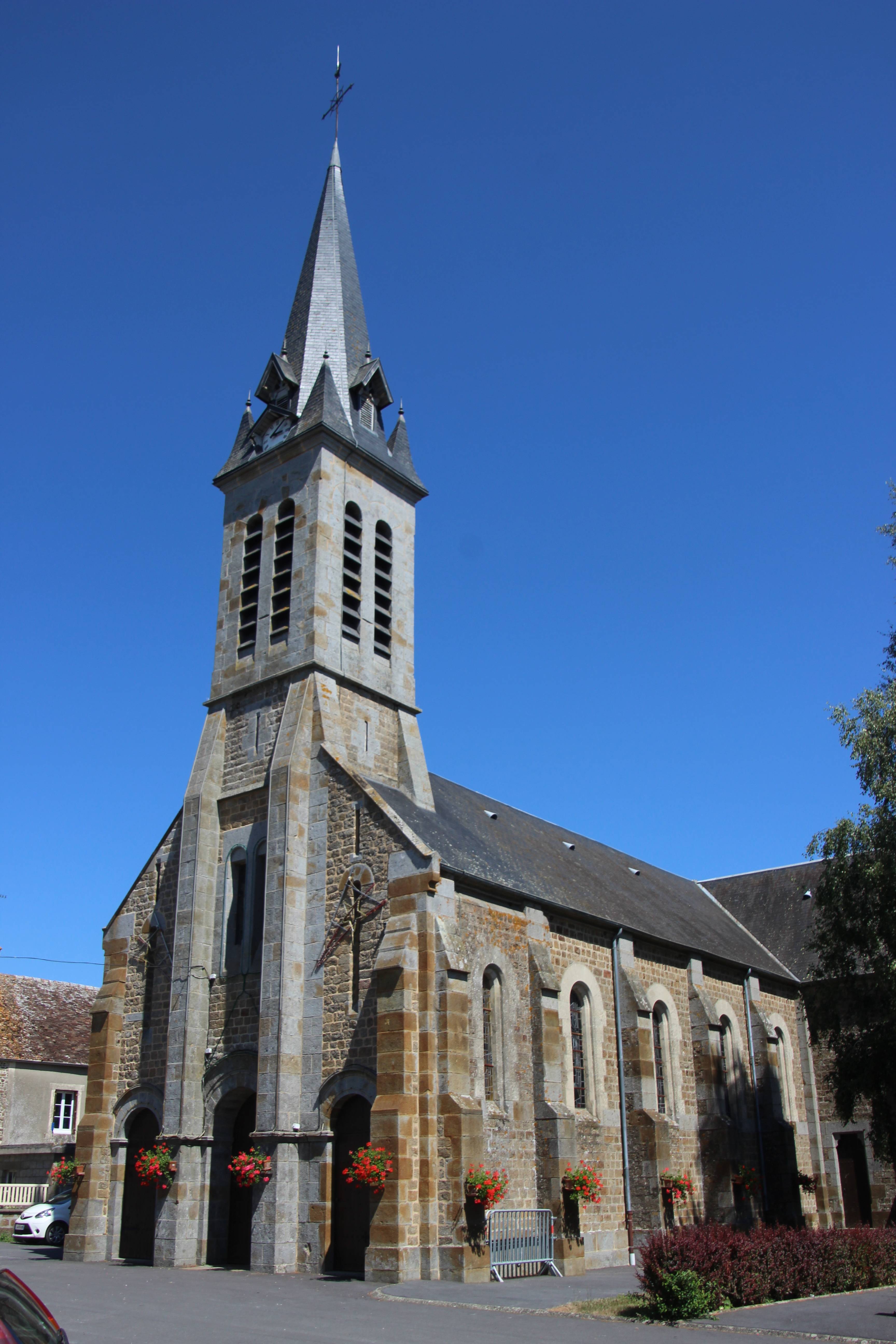 Photo de Iglesia San Vaast de Lougé-sur-Maire