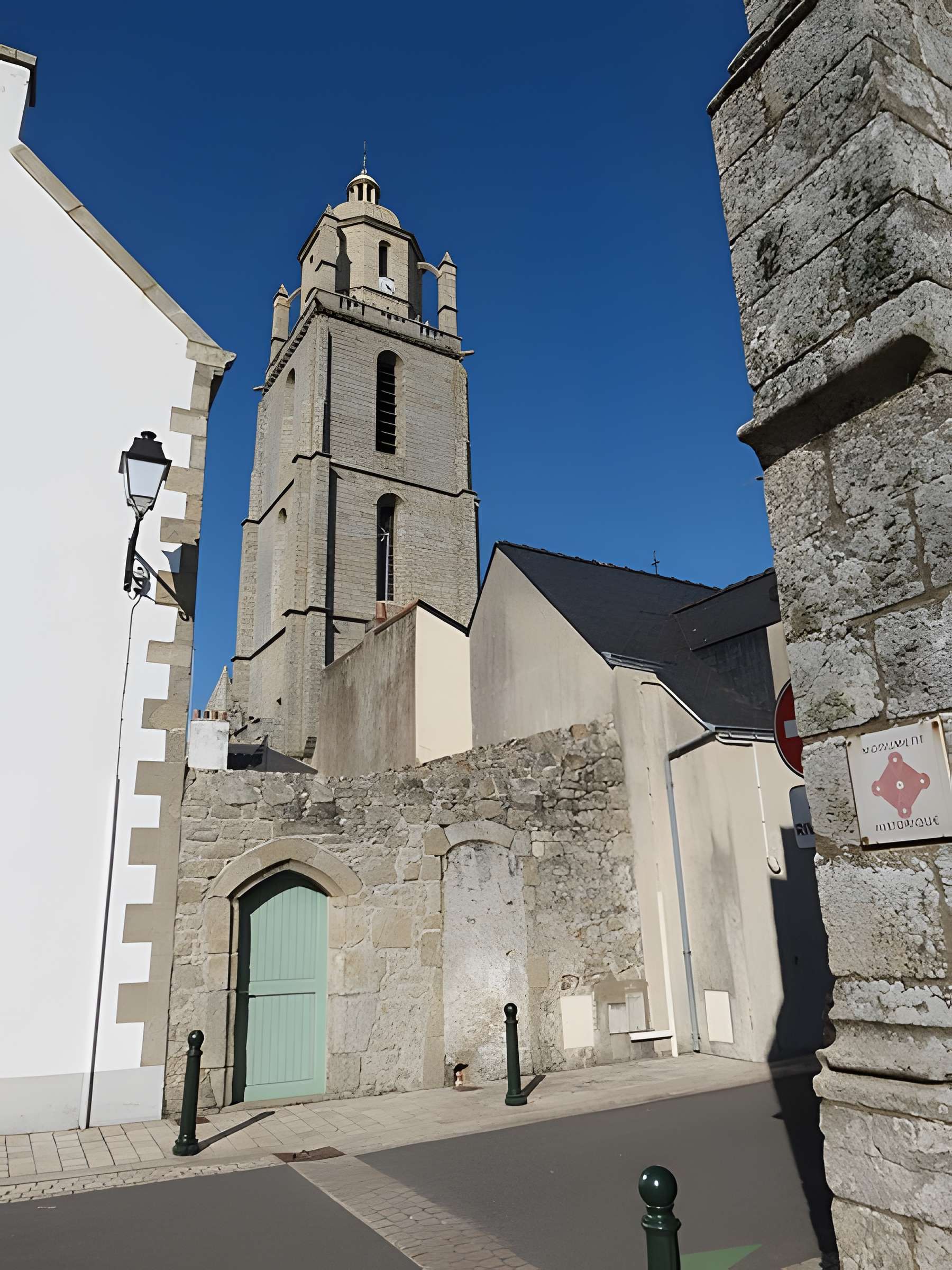 Église Saint-Guénolé de Batz-sur-Mer
