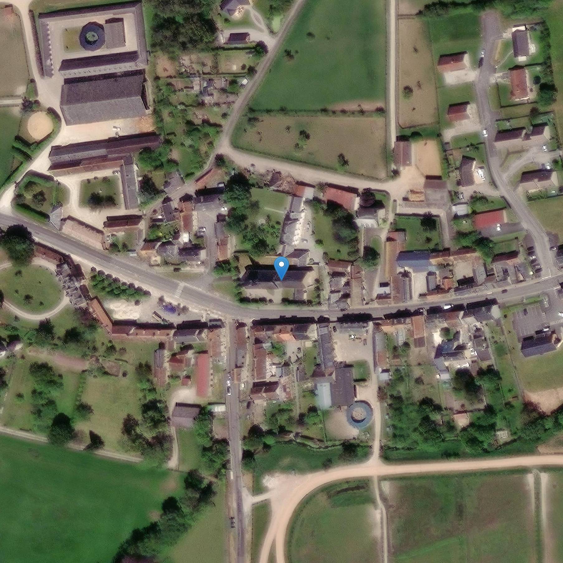 Photo de Saint-Cyr-et-Sainte-Julitte de Nonant-le-Pinの教会