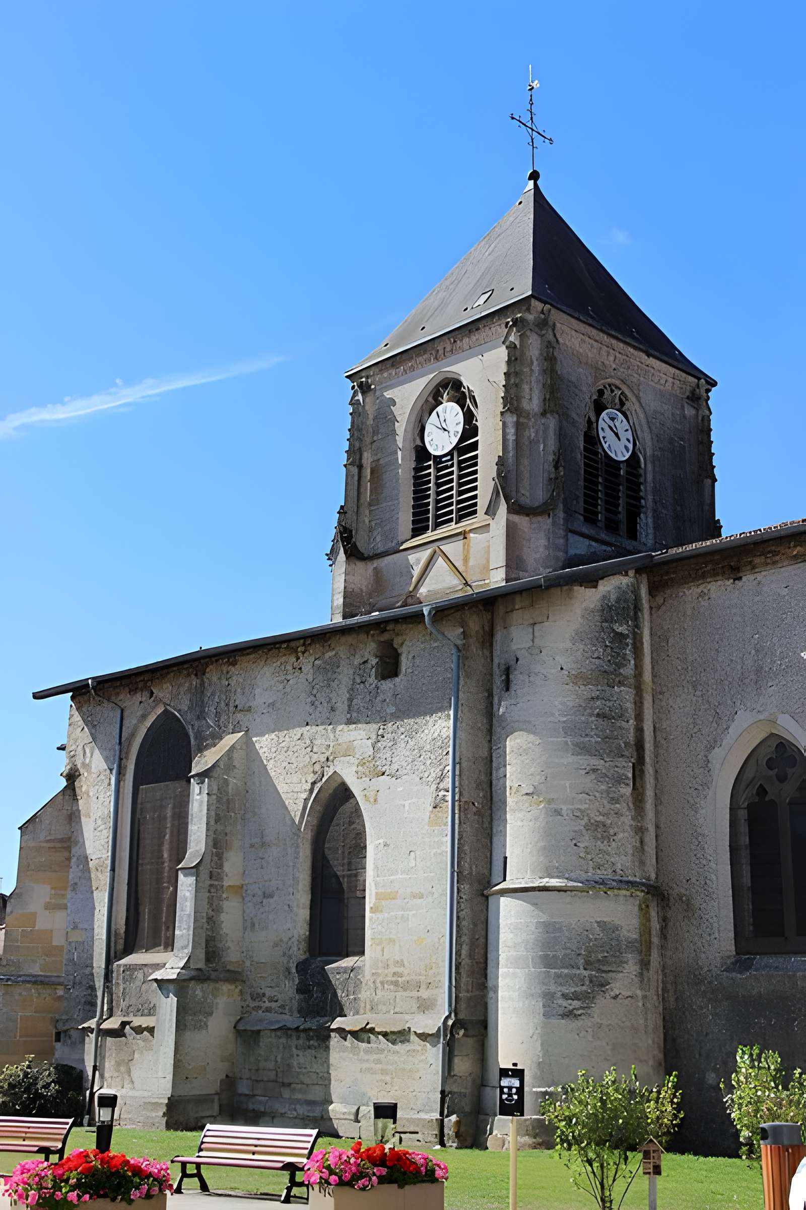 Église Saint-Hilaire de Longeville-en-Barrois