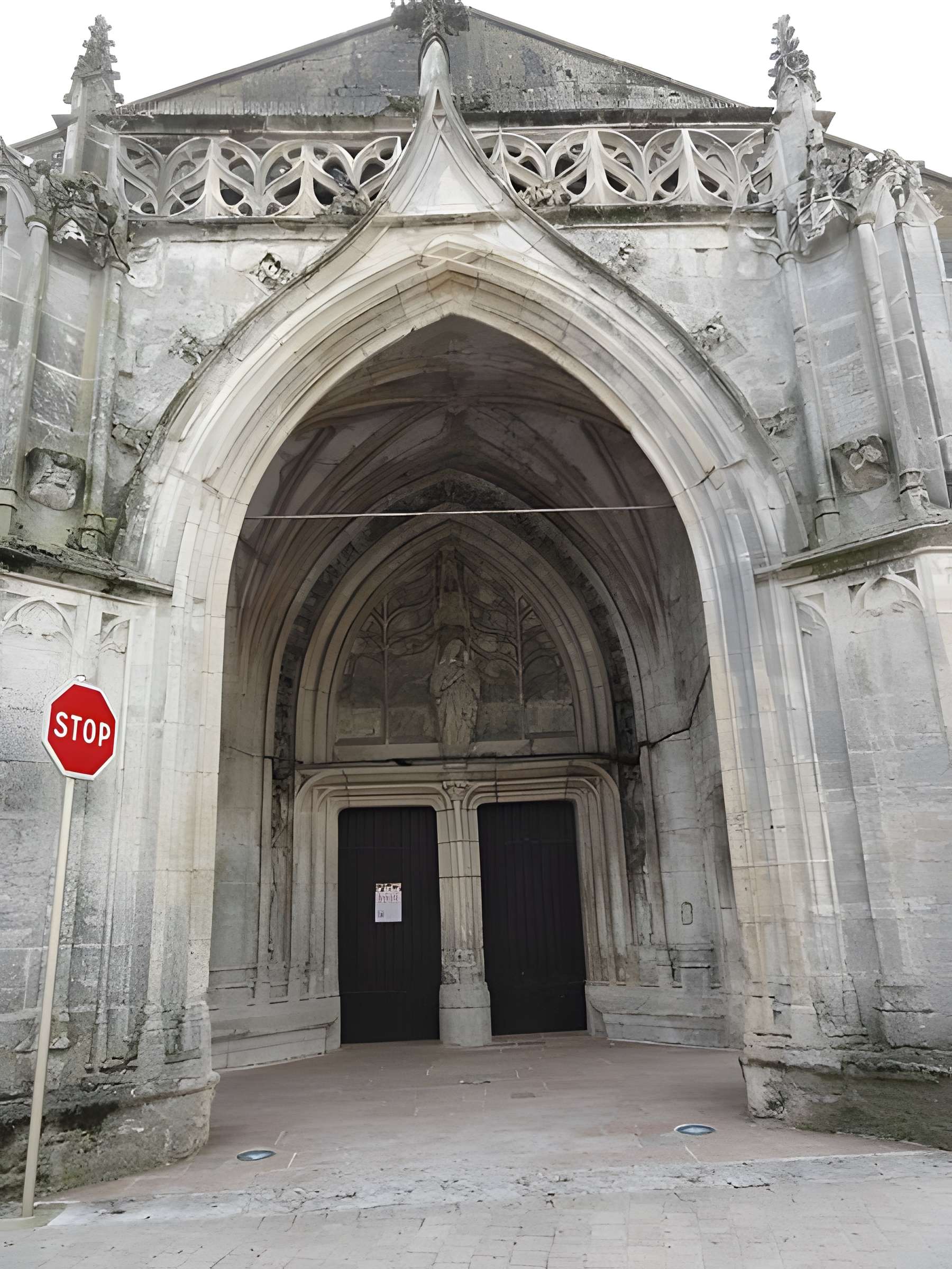 Église Saint-Hilaire de Longeville-en-Barrois