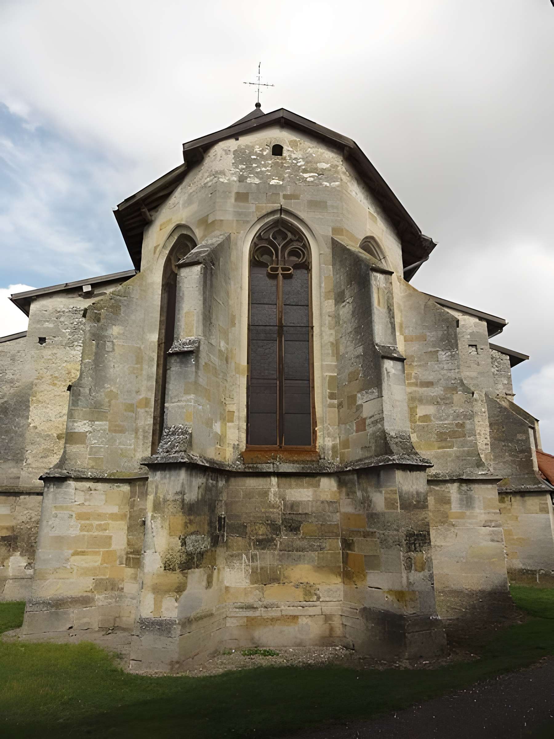 Église Saint-Hilaire de Longeville-en-Barrois
