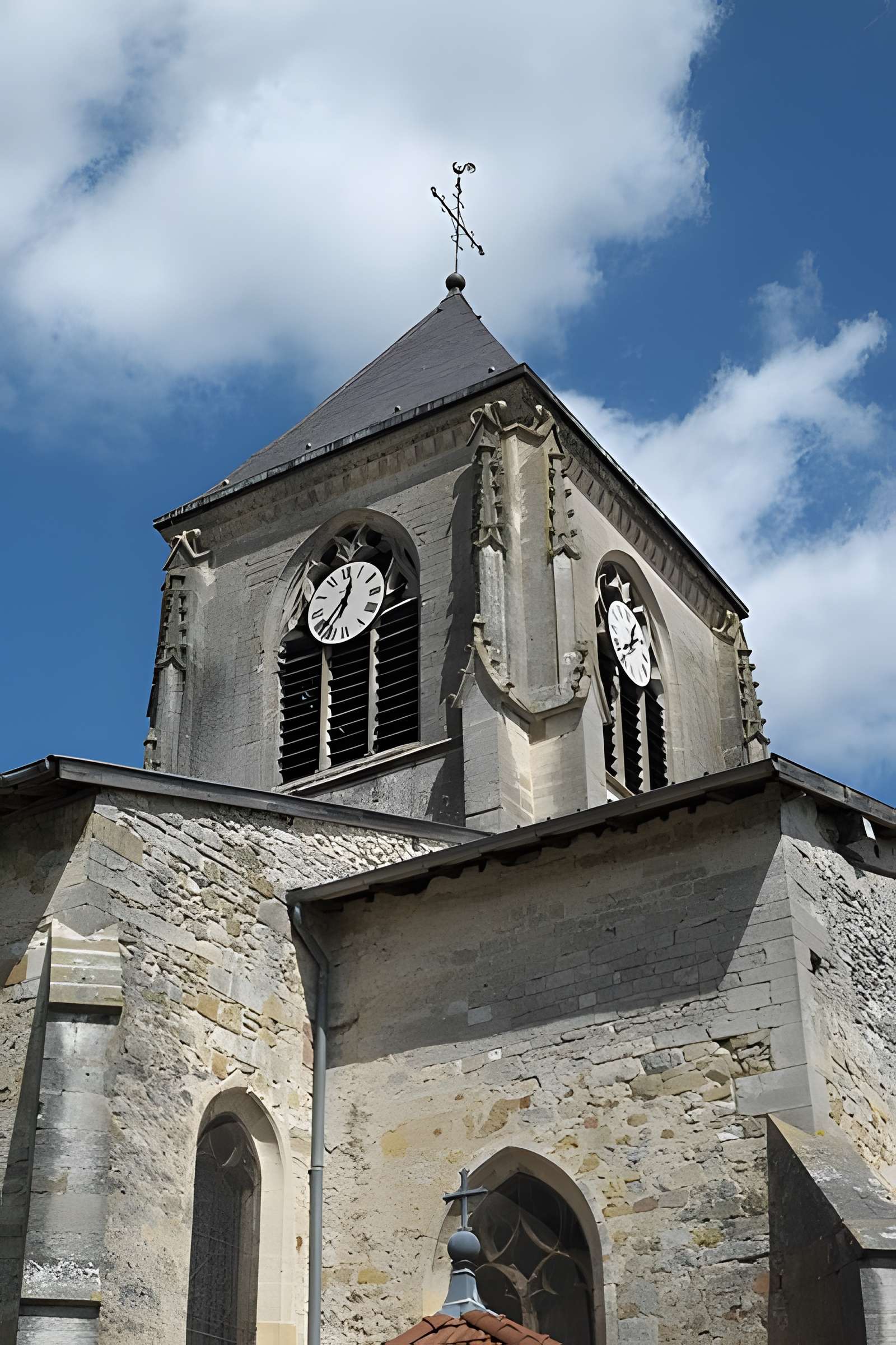 Église Saint-Hilaire de Longeville-en-Barrois