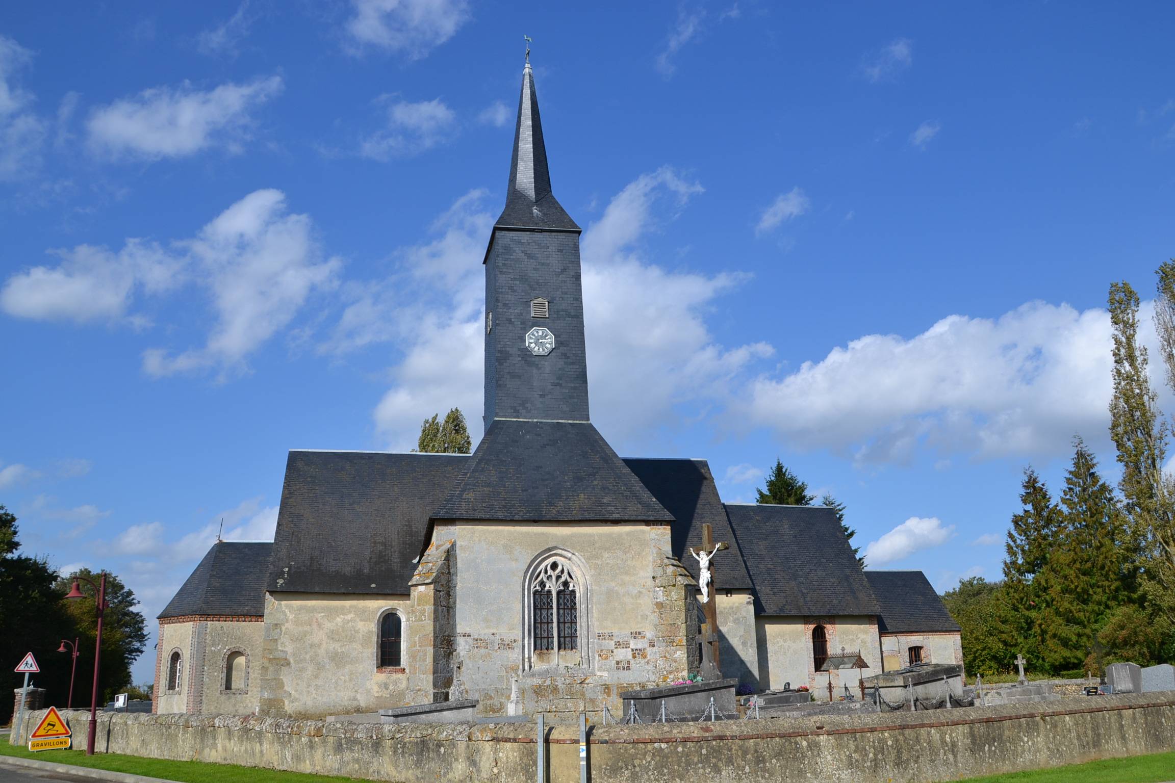 Photo de Église Saint-Pierre-Saint-Paul de Vitrai-sous-Laigle
