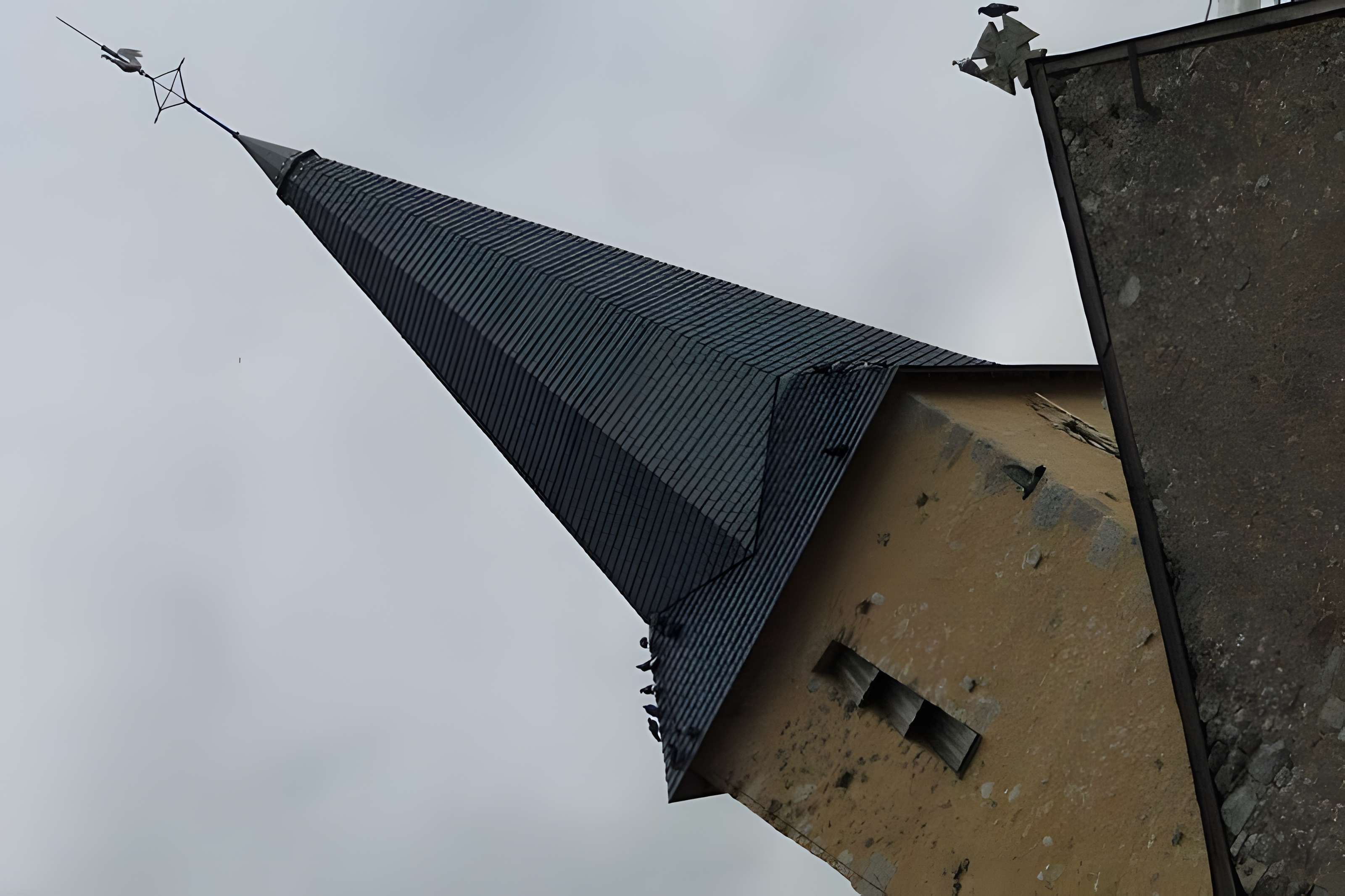 Église Saint-Hilaire d'Oizé 
