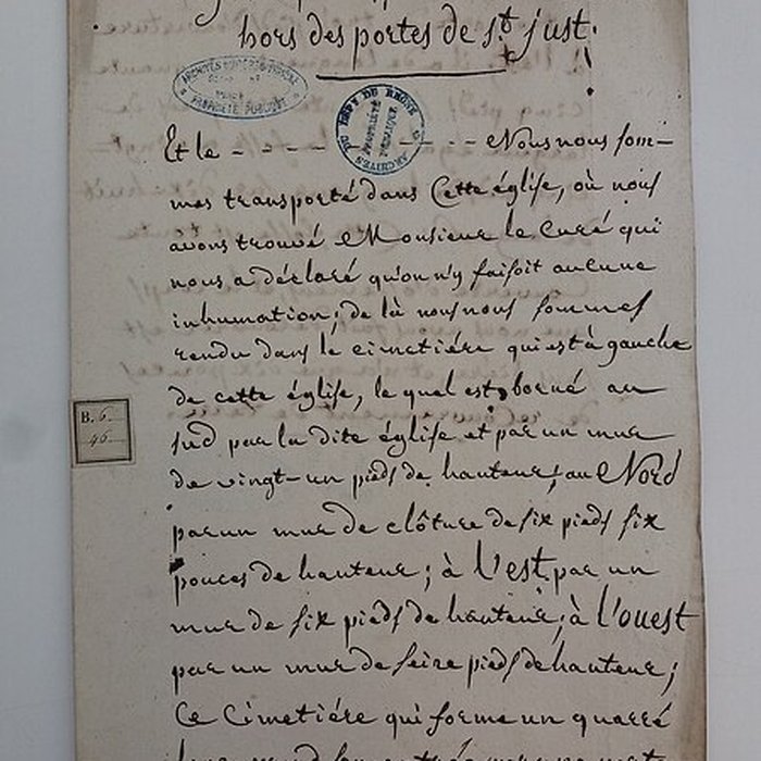 Photo de Eglise Saint-Irénée et calvaire