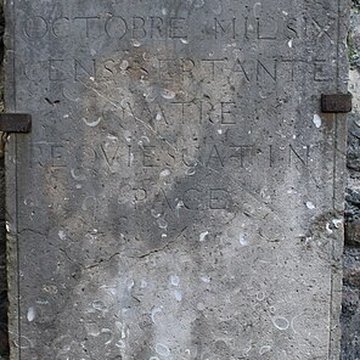 Eglise Saint-Irénée et calvaire