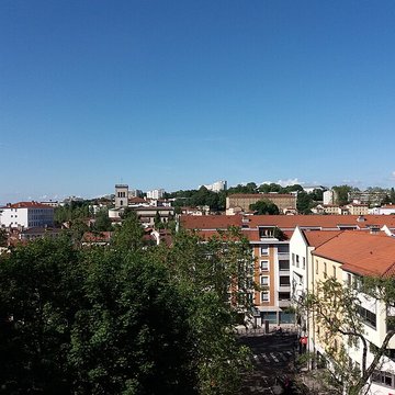 Eglise Saint-Irénée et calvaire