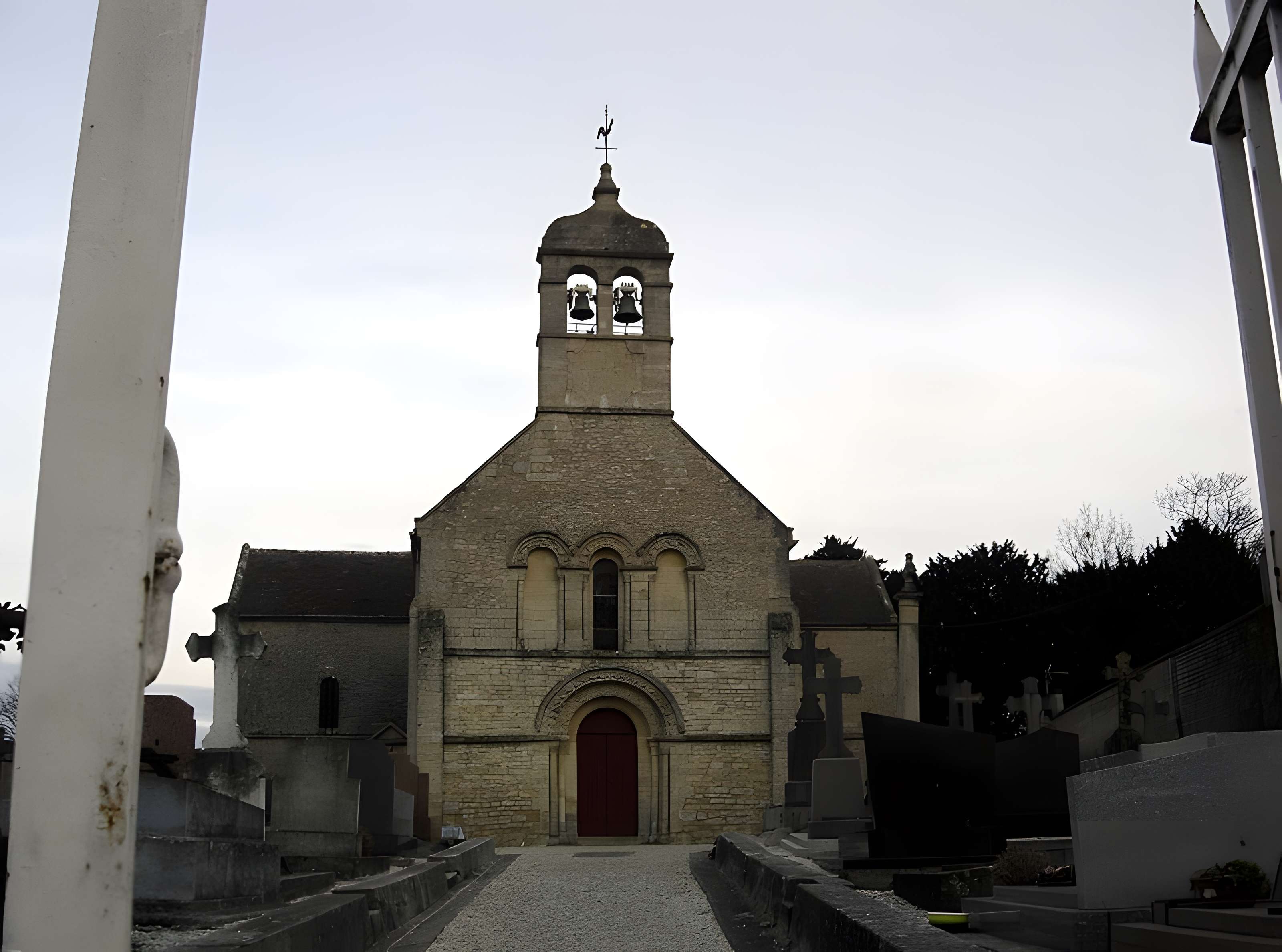 Église Saint-Jacques de Cresserons