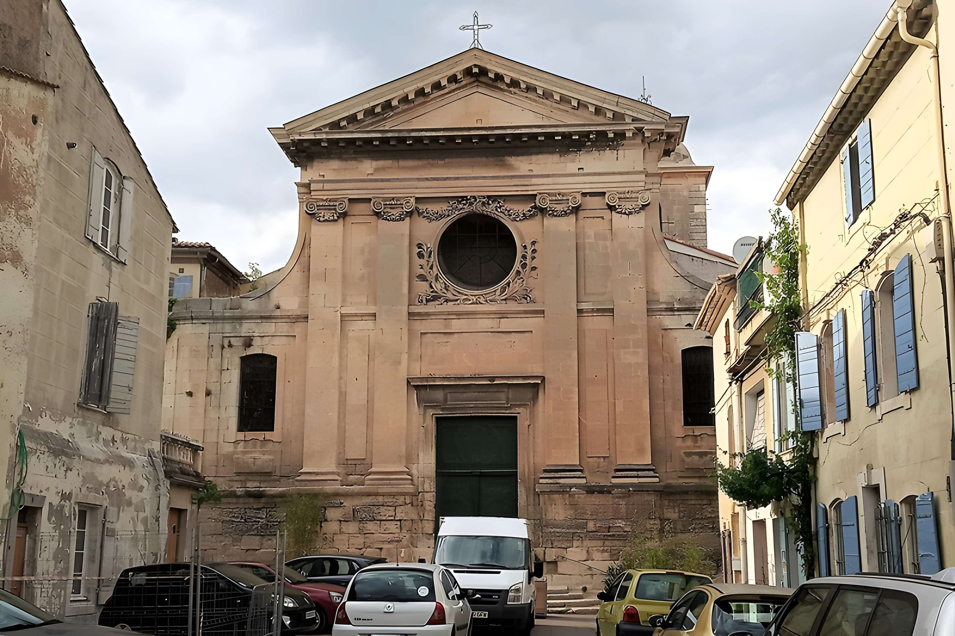 Église Saint-Jacques de Tarascon