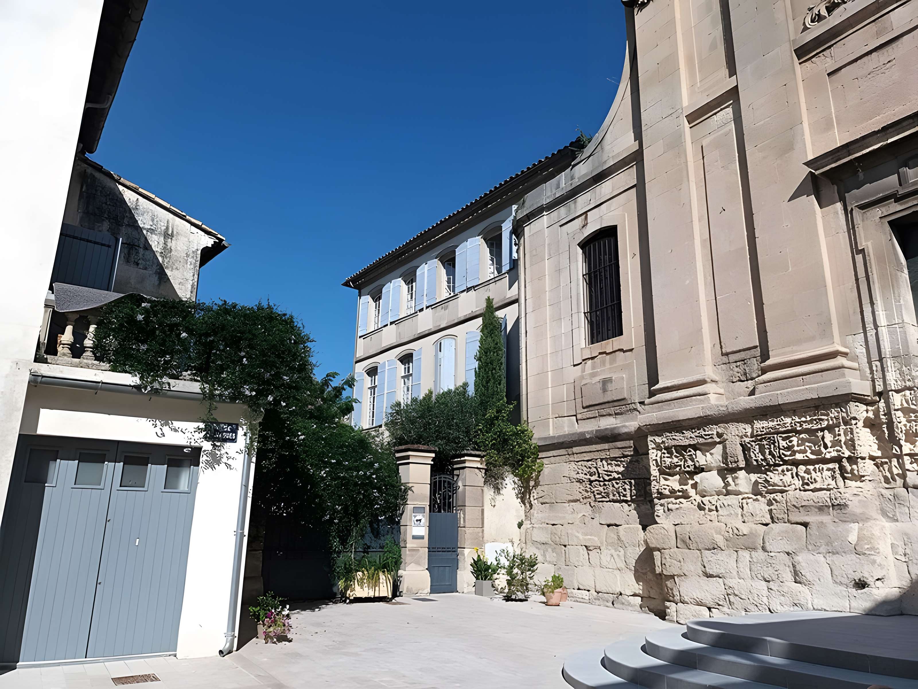 Église Saint-Jacques de Tarascon
