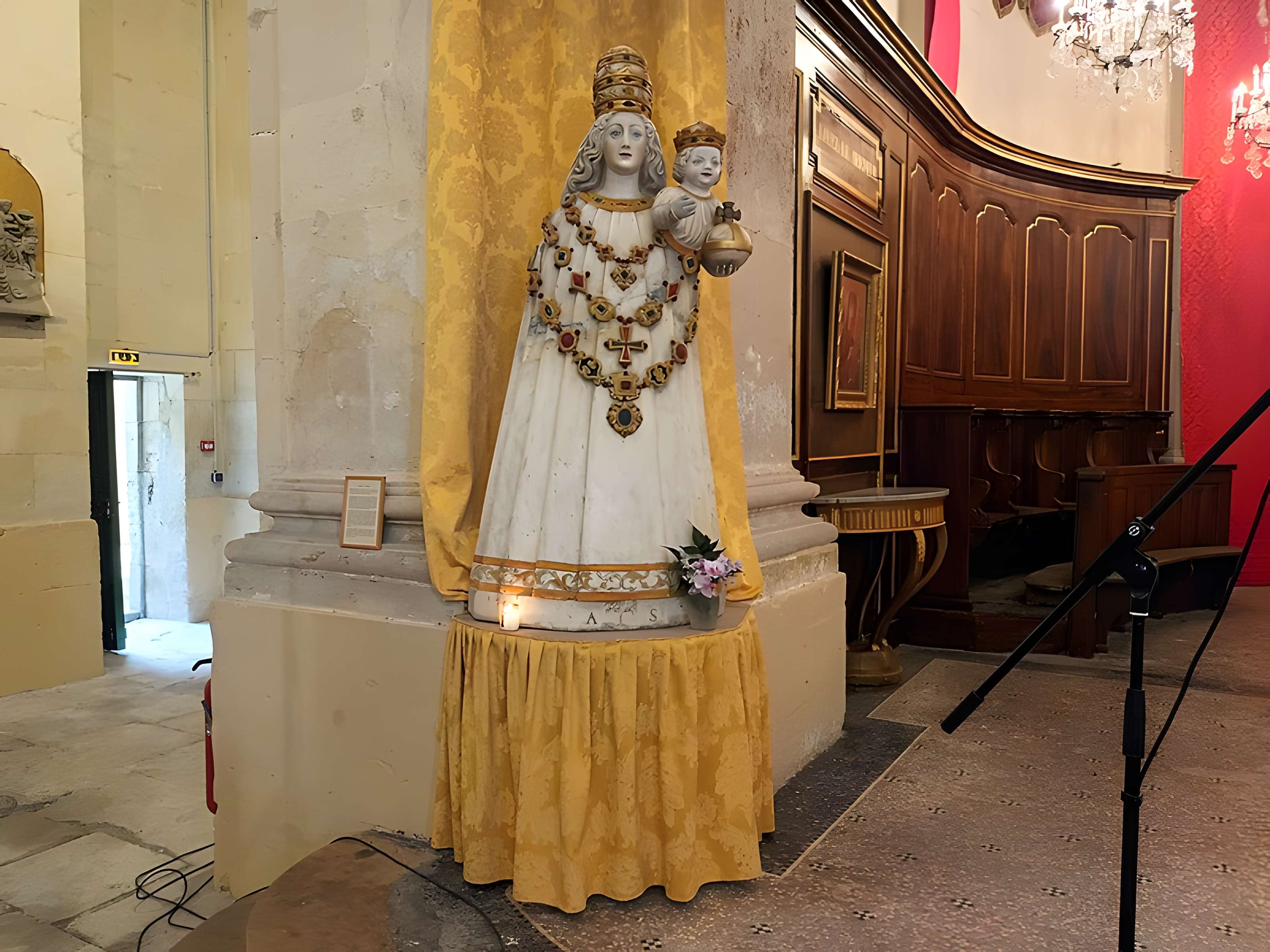 Église Saint-Jacques de Tarascon