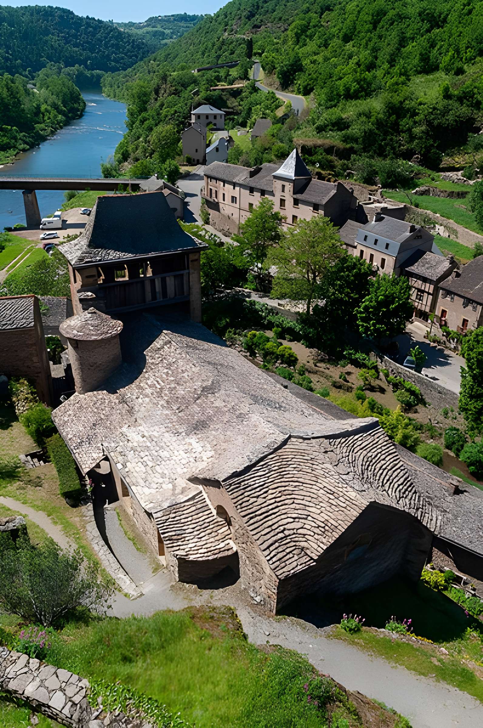 Église Saint-Jacques-le-Majeur de Brousse-le-Château