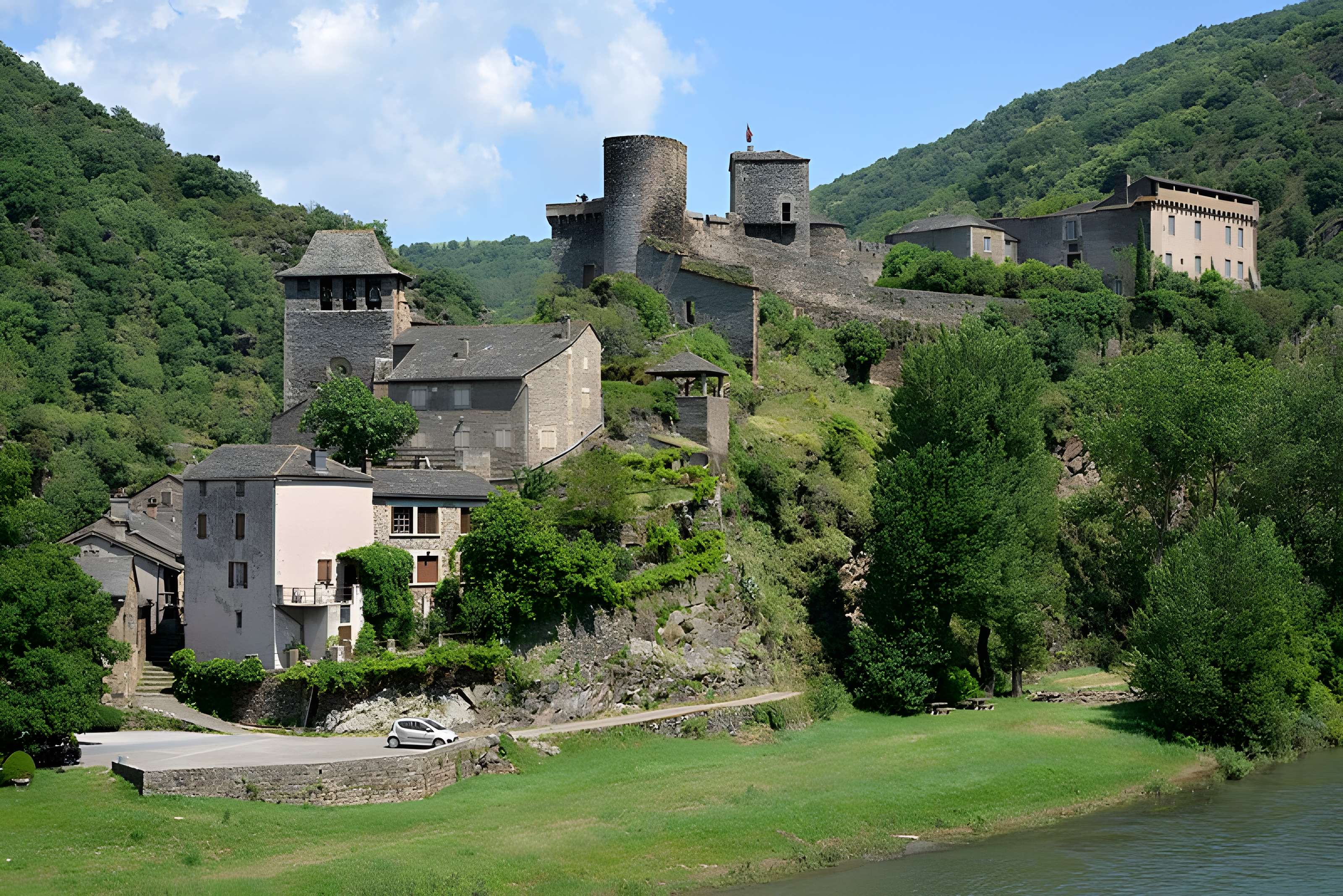 Église Saint-Jacques-le-Majeur de Brousse-le-Château