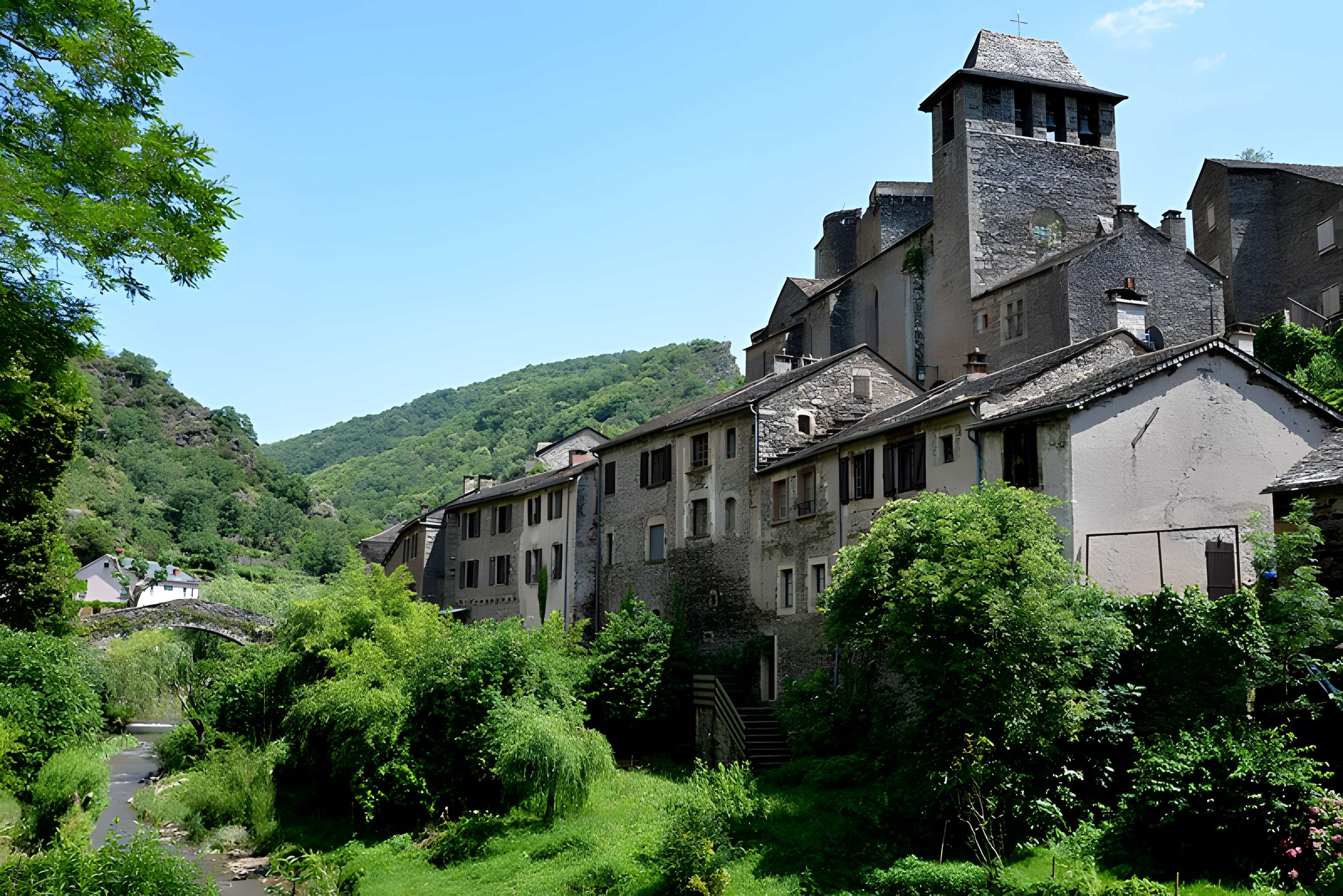 Église Saint-Jacques-le-Majeur de Brousse-le-Château