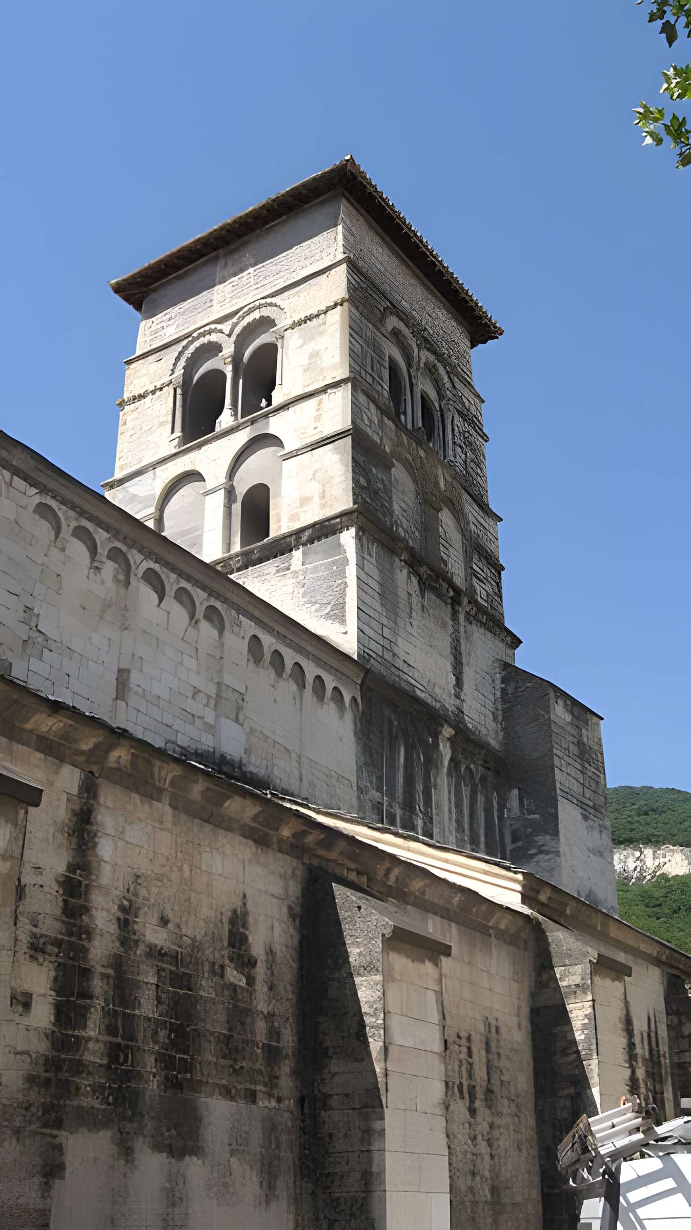 Abbatiale Sainte-Marie de Cruas