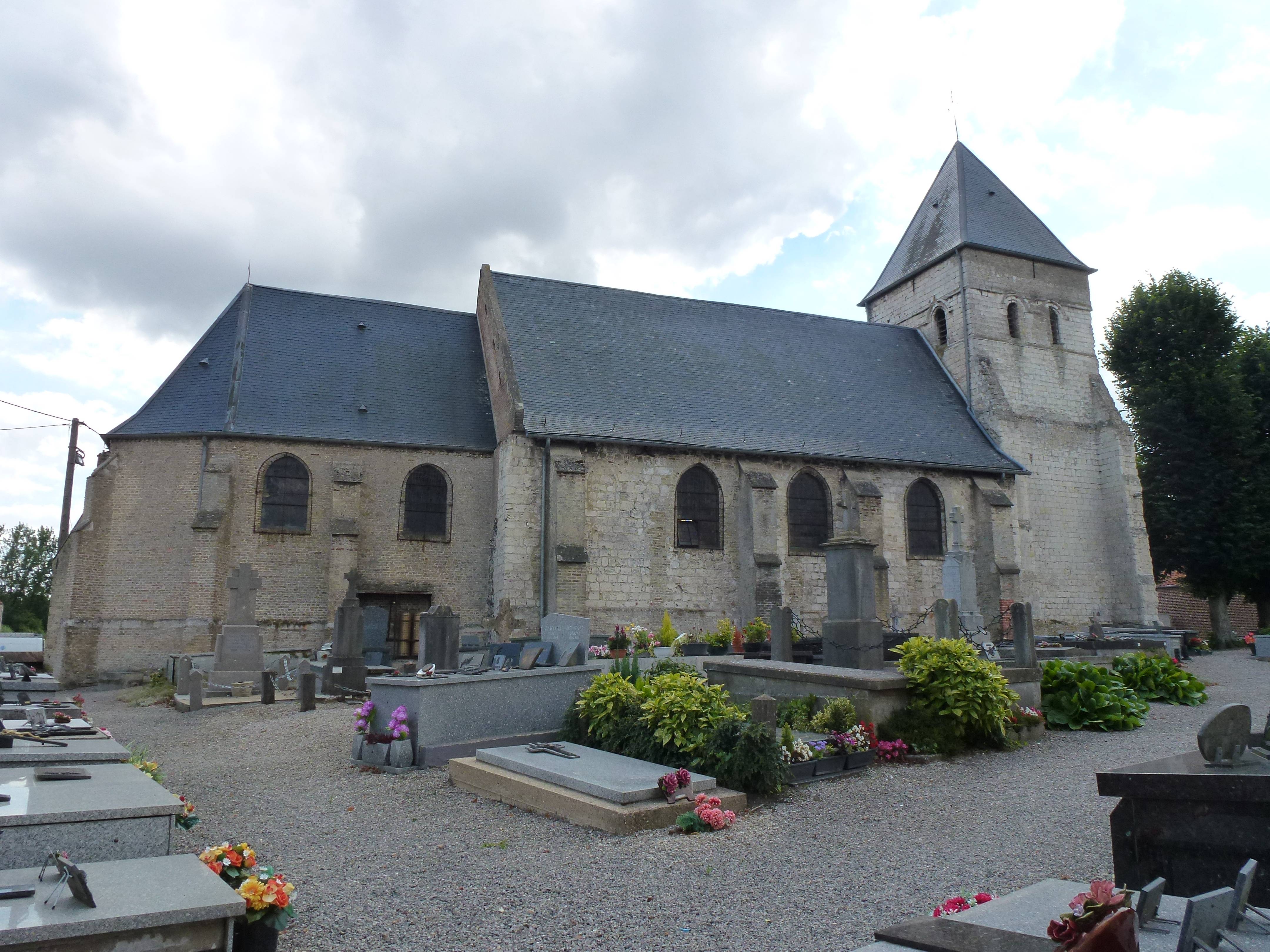 Photo de Église Saint-Jean-Baptiste d'Houlle