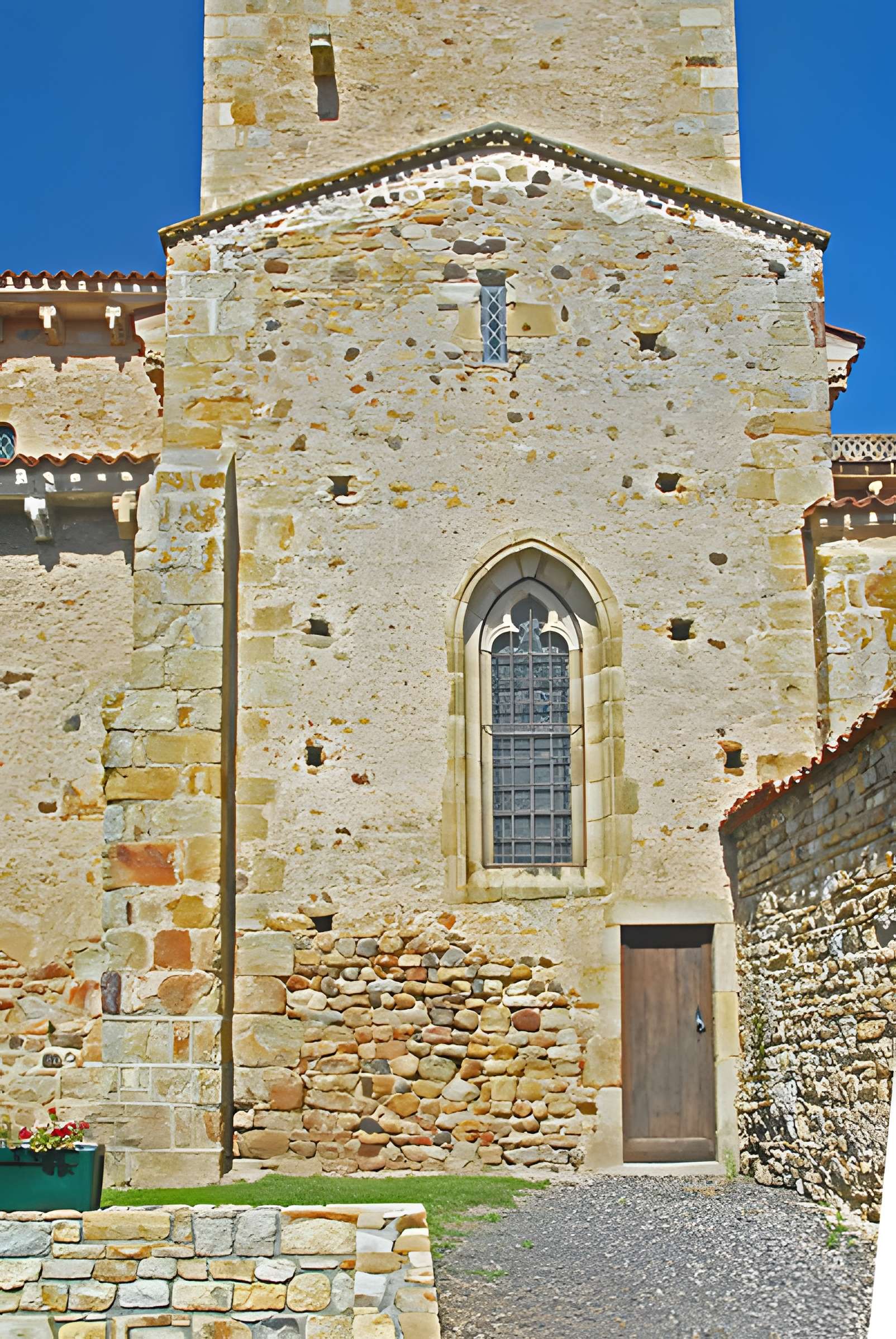 Église Saint-Jean de Glaine-Montaigut