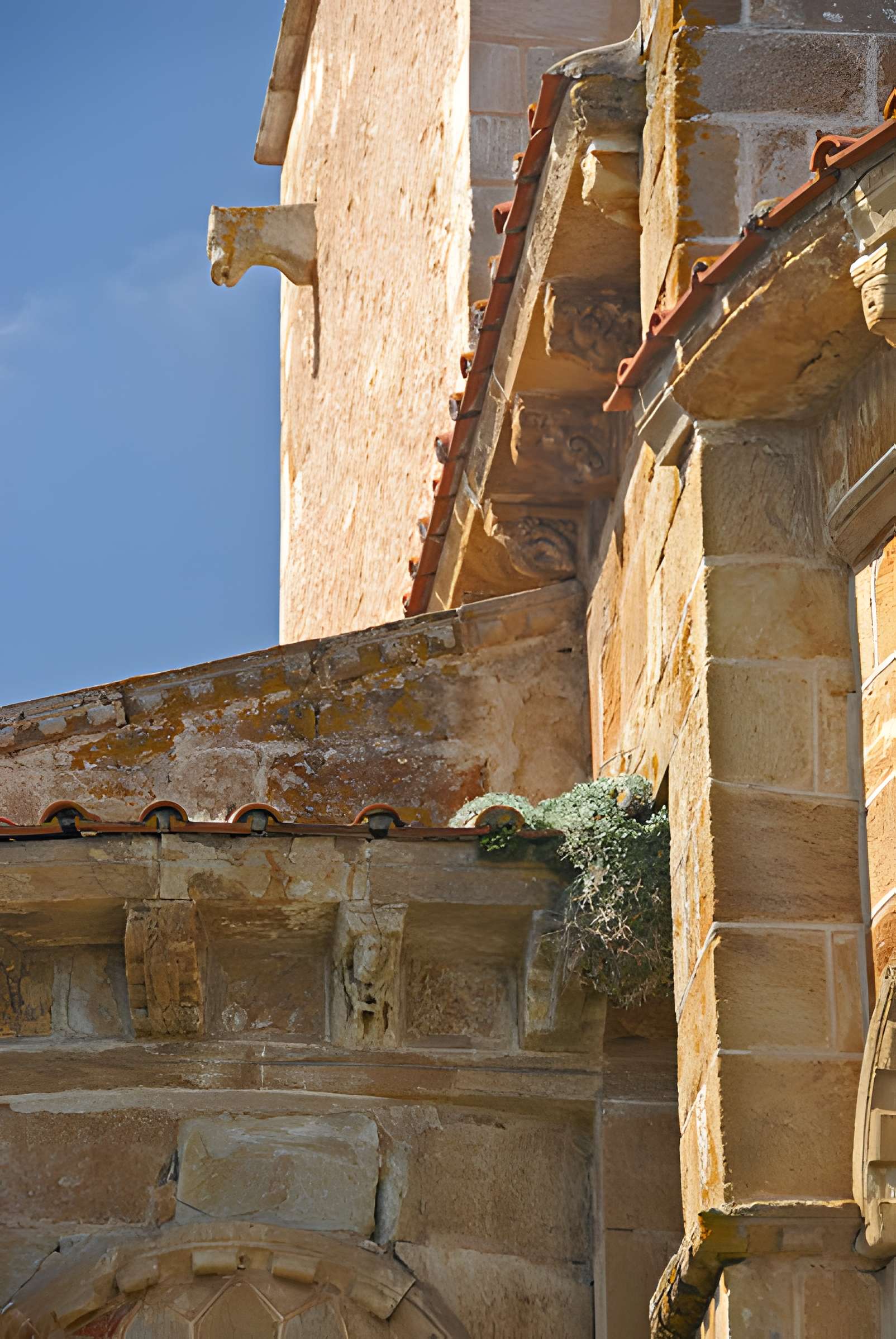 Église Saint-Jean de Glaine-Montaigut