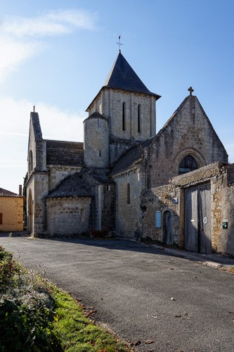 Photo de Église Saint-Jean de Marnes