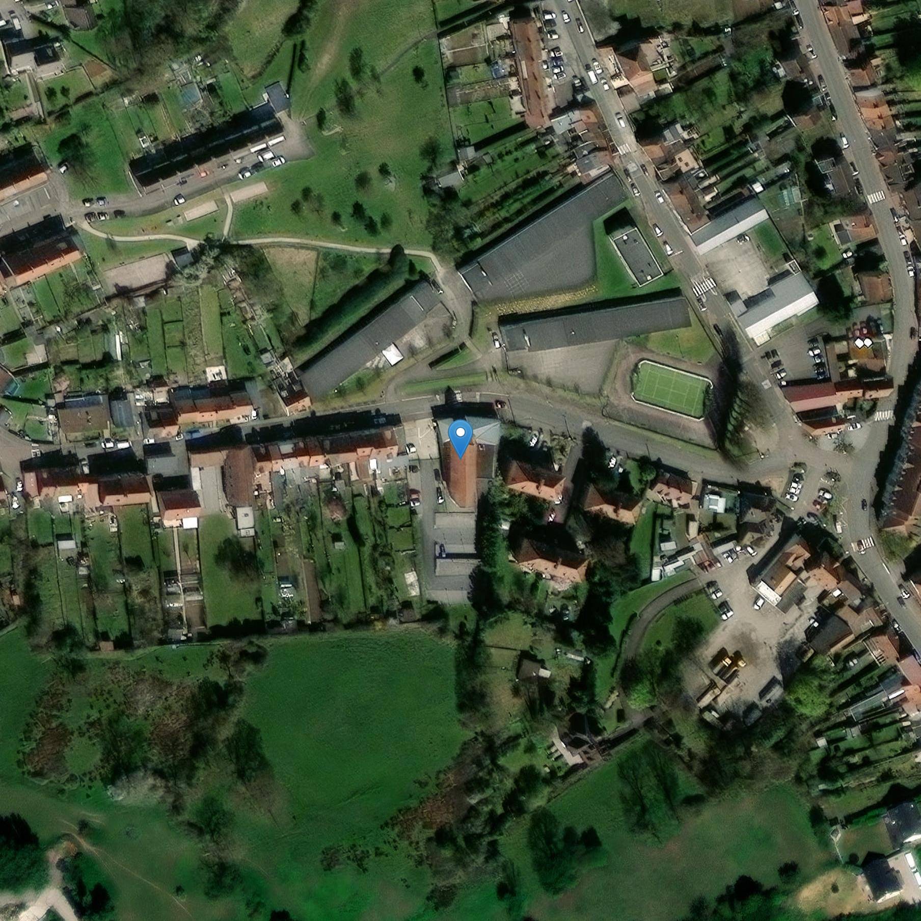 Photo de Kerk van het Heilige Hart van Manihen