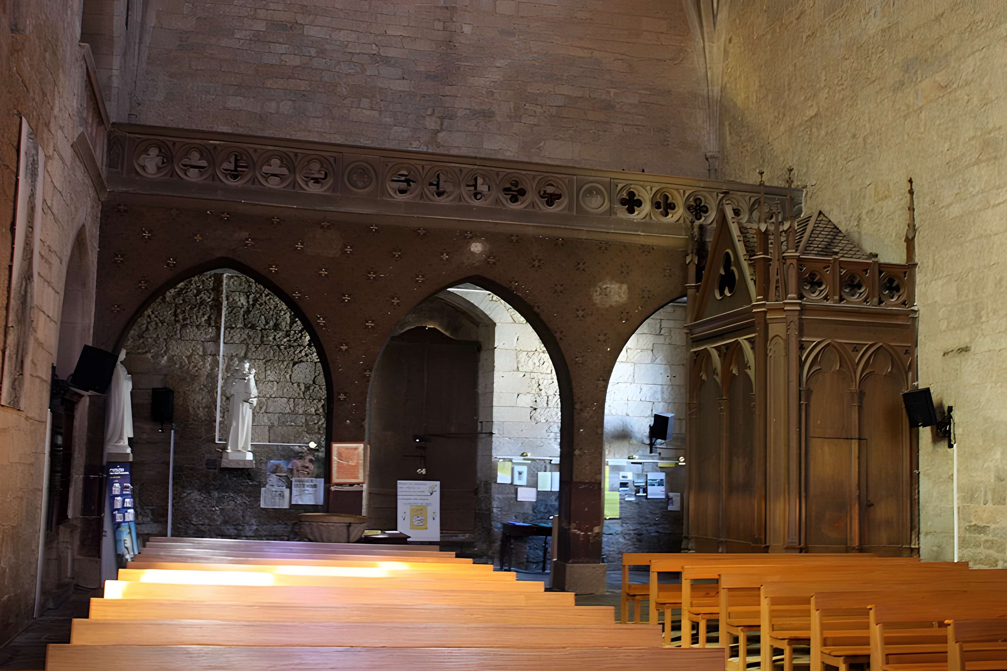 Église Saint-Jean-Baptiste de Caylus