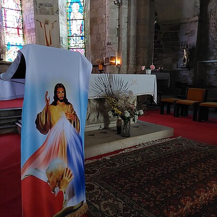 Photo de Église Saint-Jean-Baptiste de Charroux