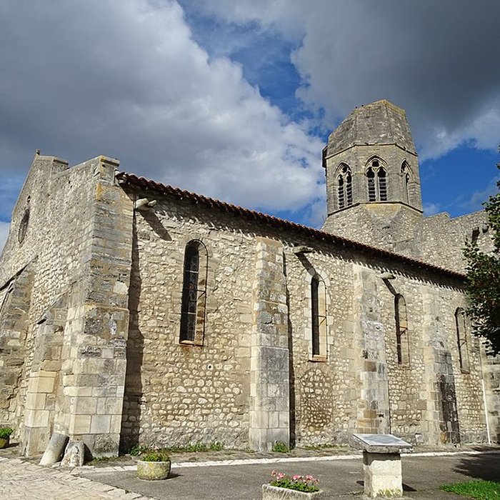 Photo de Église Saint-Jean-Baptiste de Charroux